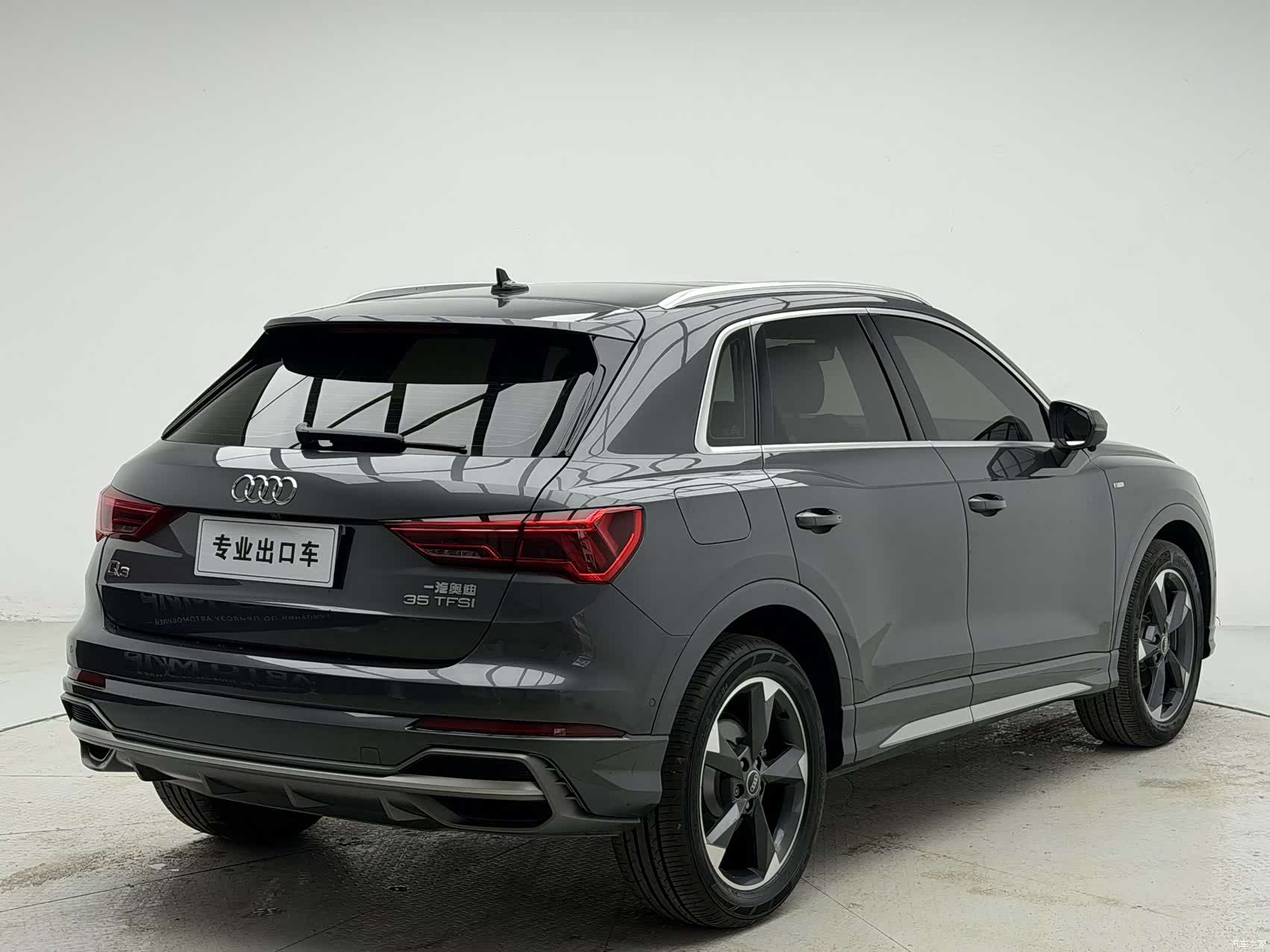 Audi Q3, 2022 2