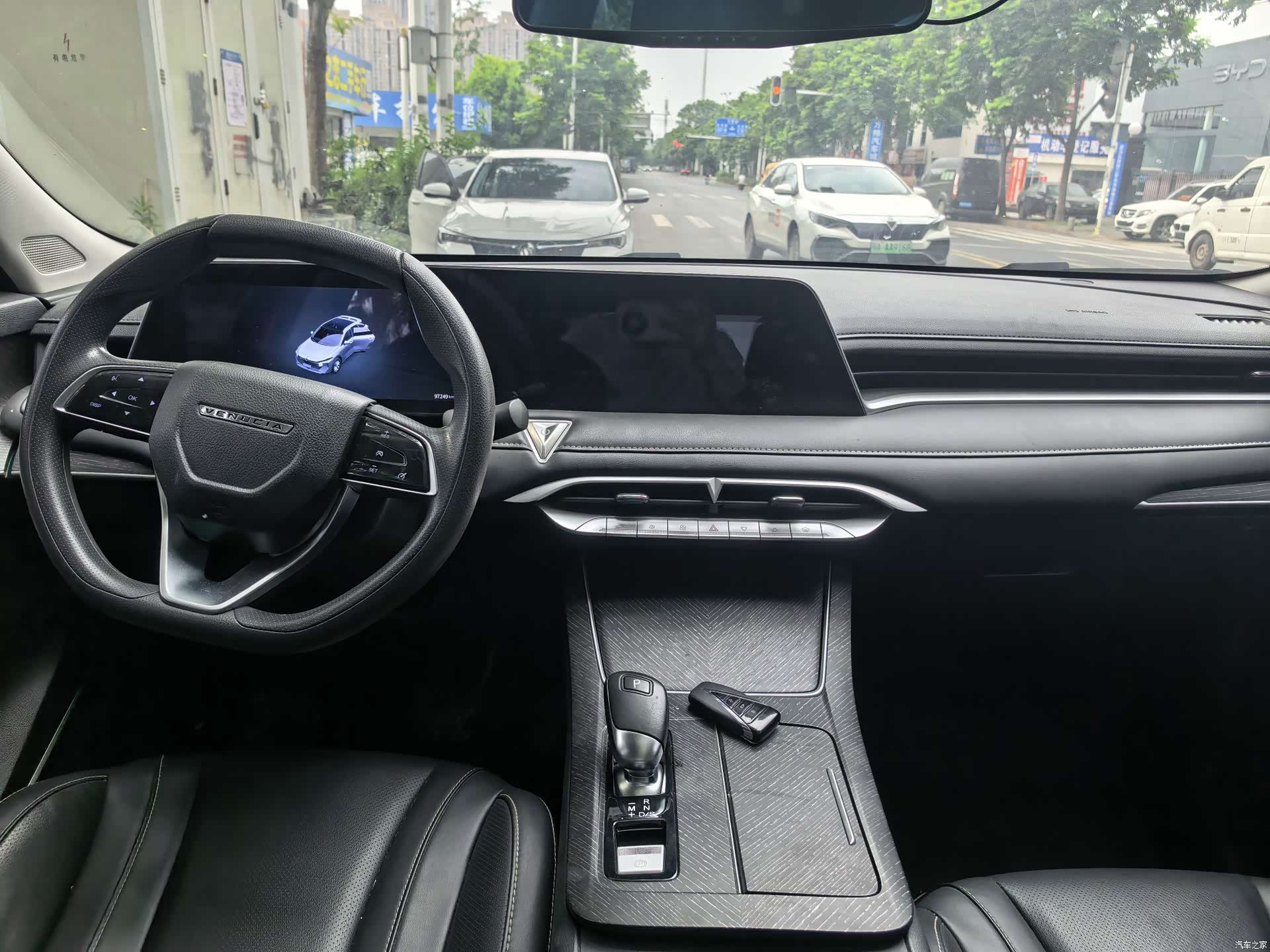 Nissan V, 2021 все фото