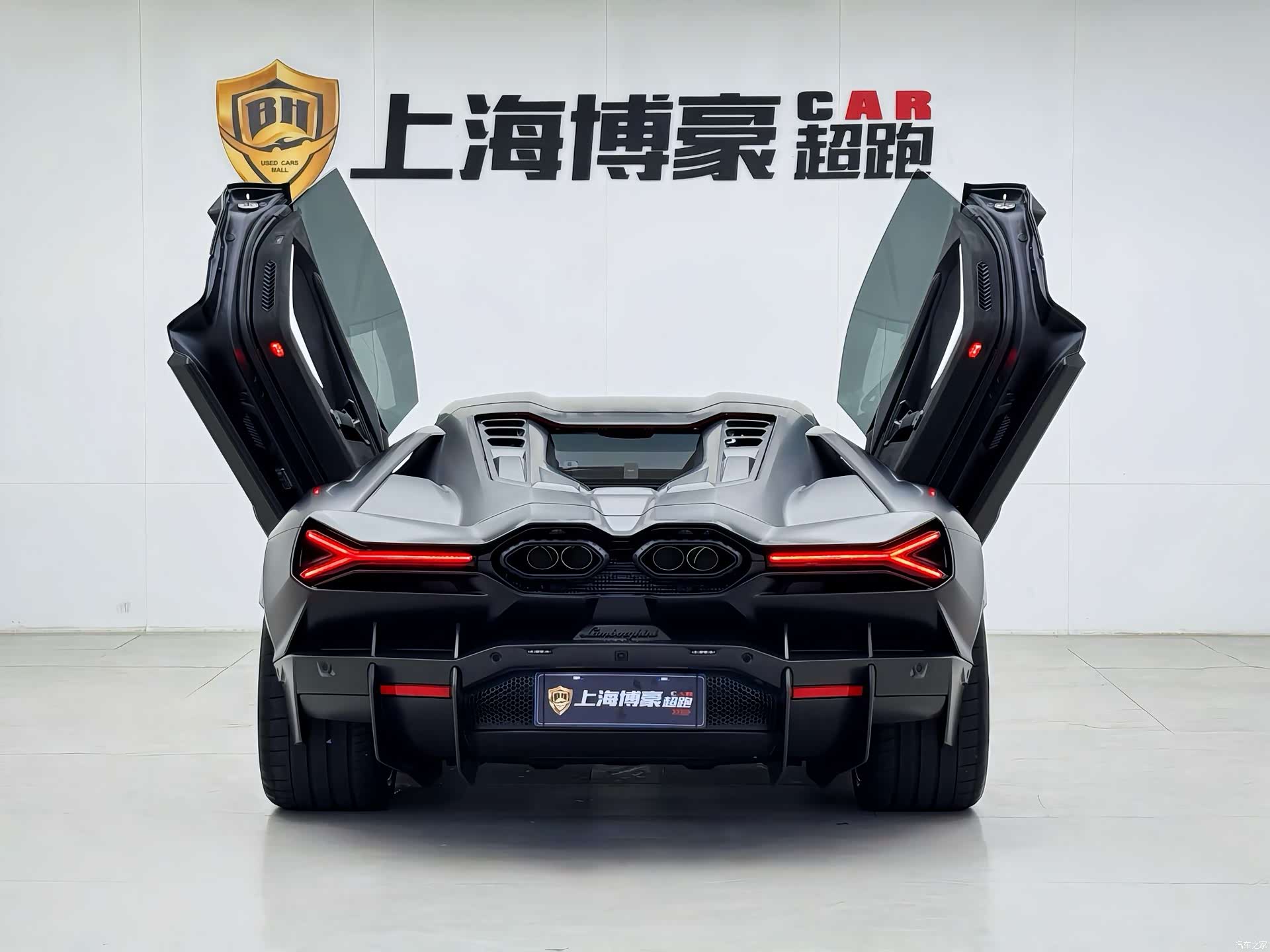 Lamborghini Revuelto, 2025 4