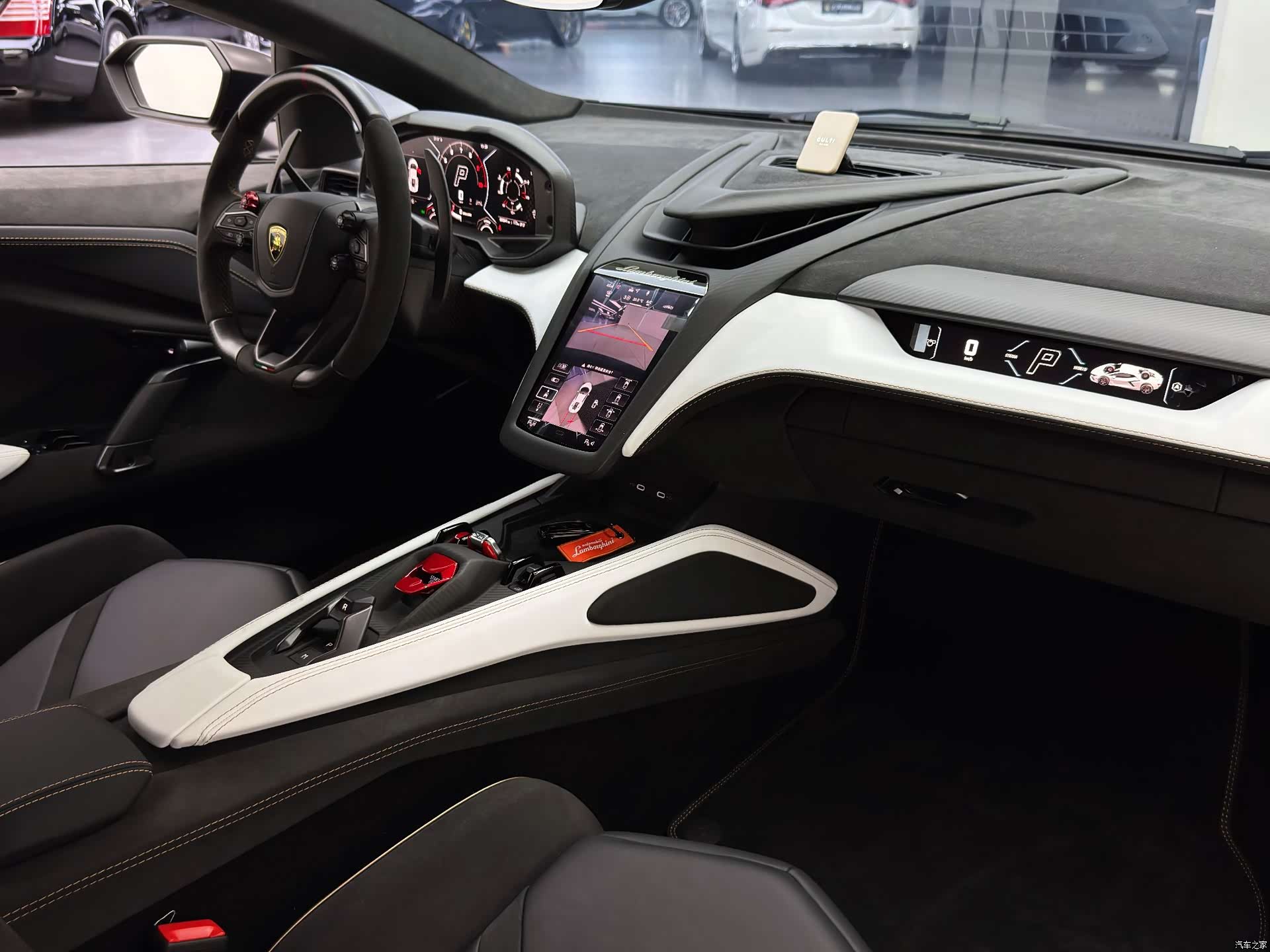 Lamborghini Revuelto, 2025 23