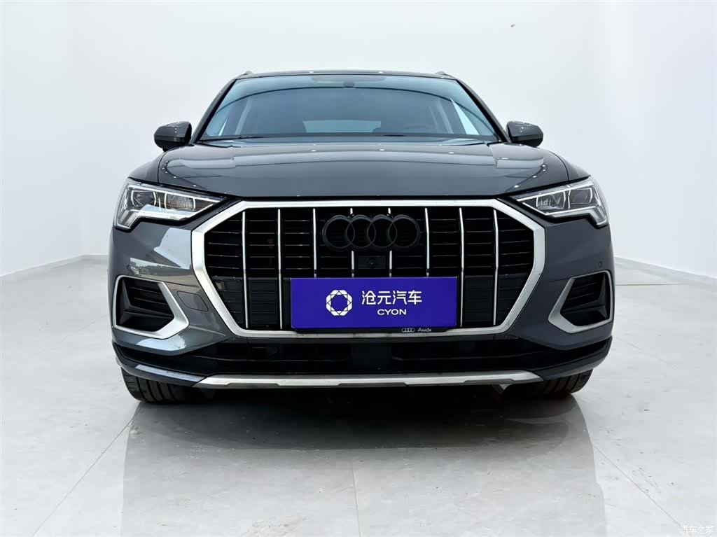 Audi Q3, 2022 3