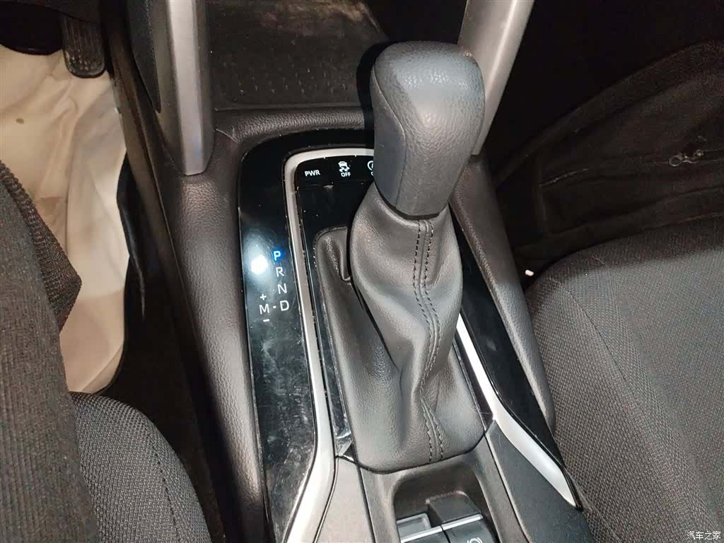 Toyota Frontlander, 2023 14