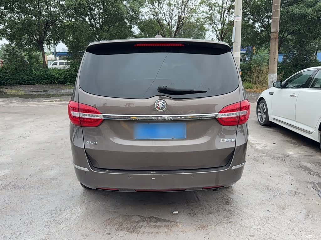 Buick GL8, 2015 6