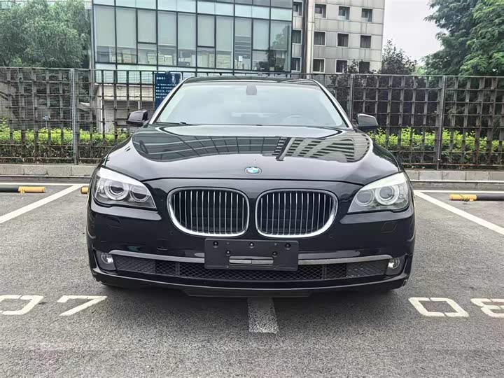 BMW 7 Series, 2011 года фото 12