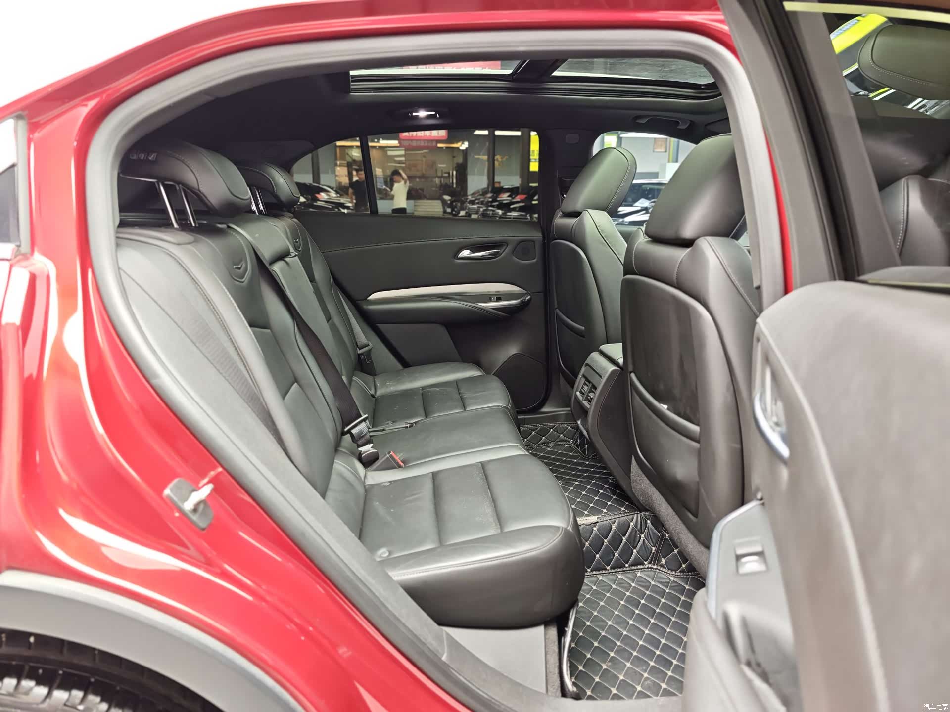 Cadillac XT4, 2020 7