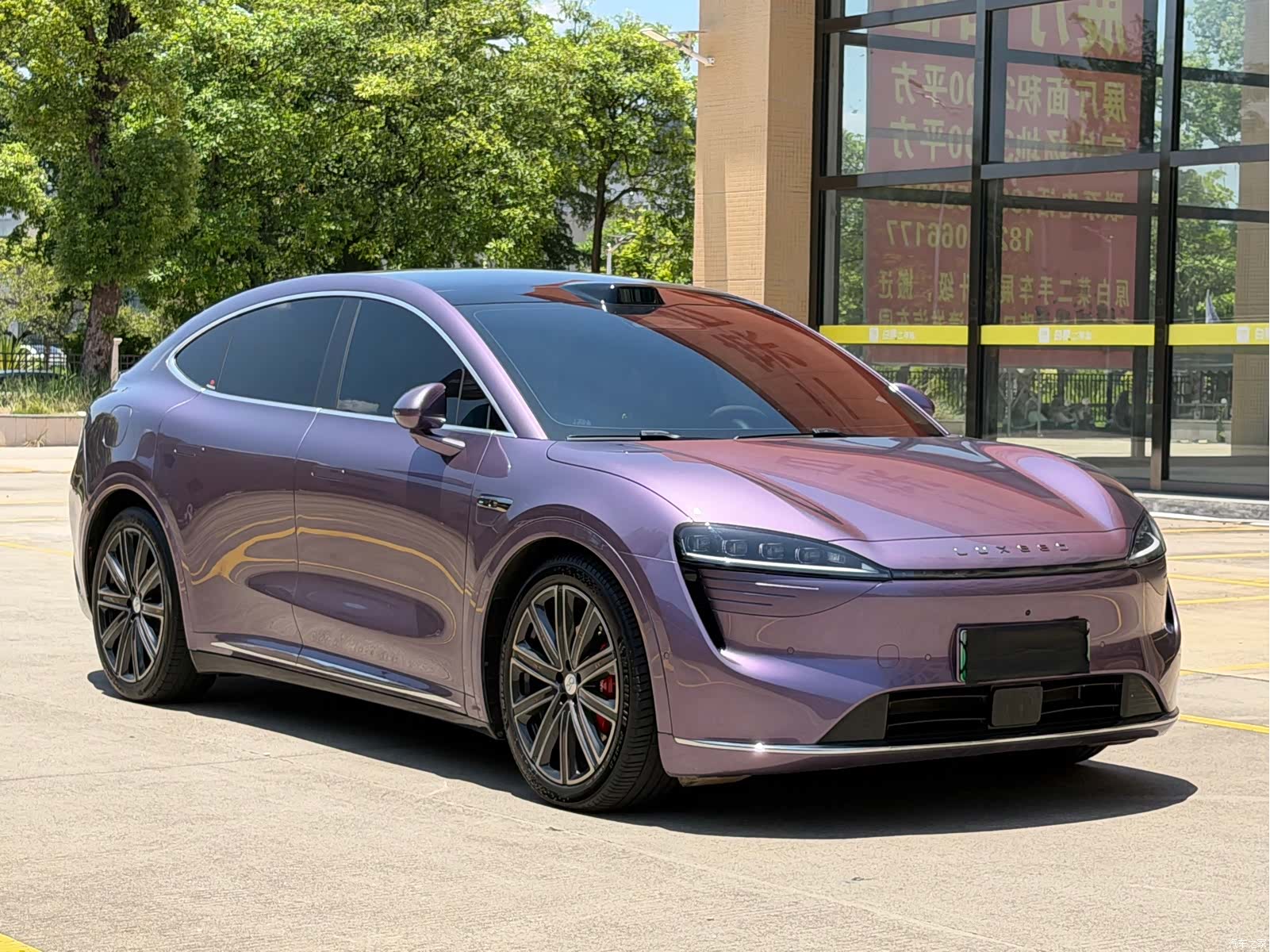 Luxeed R7, 2025 3