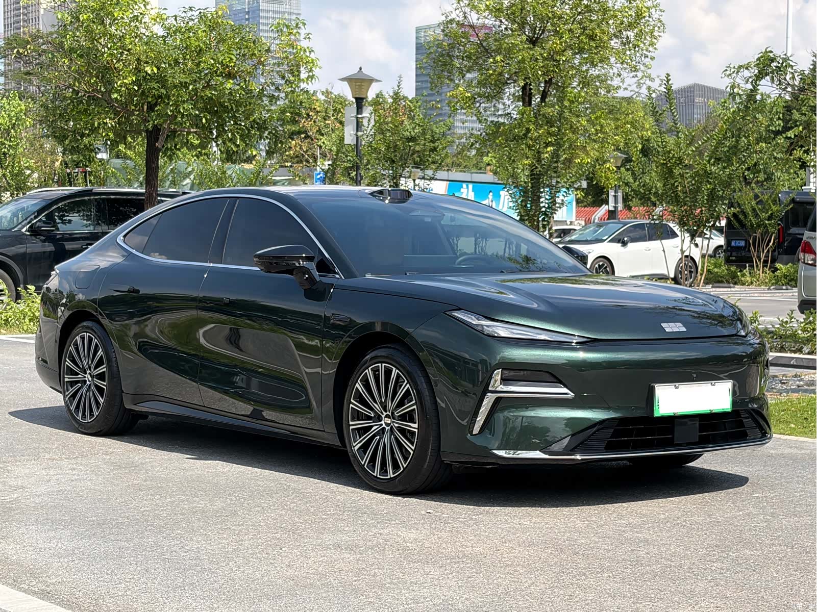 Geely 8, 2025 2