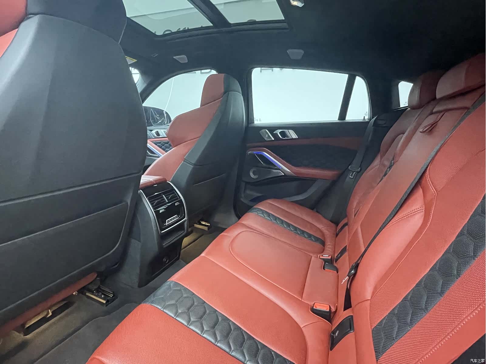 BMW X6, 2021 9