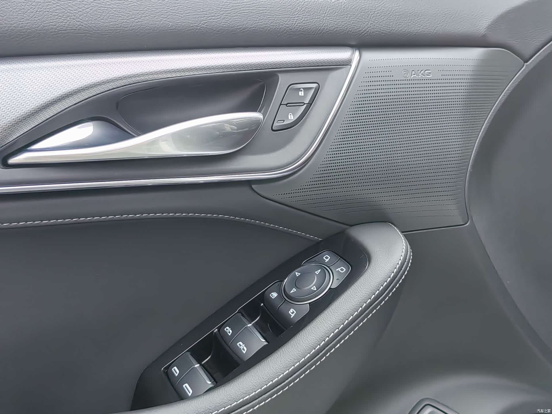 Cadillac CT5, 2025 10
