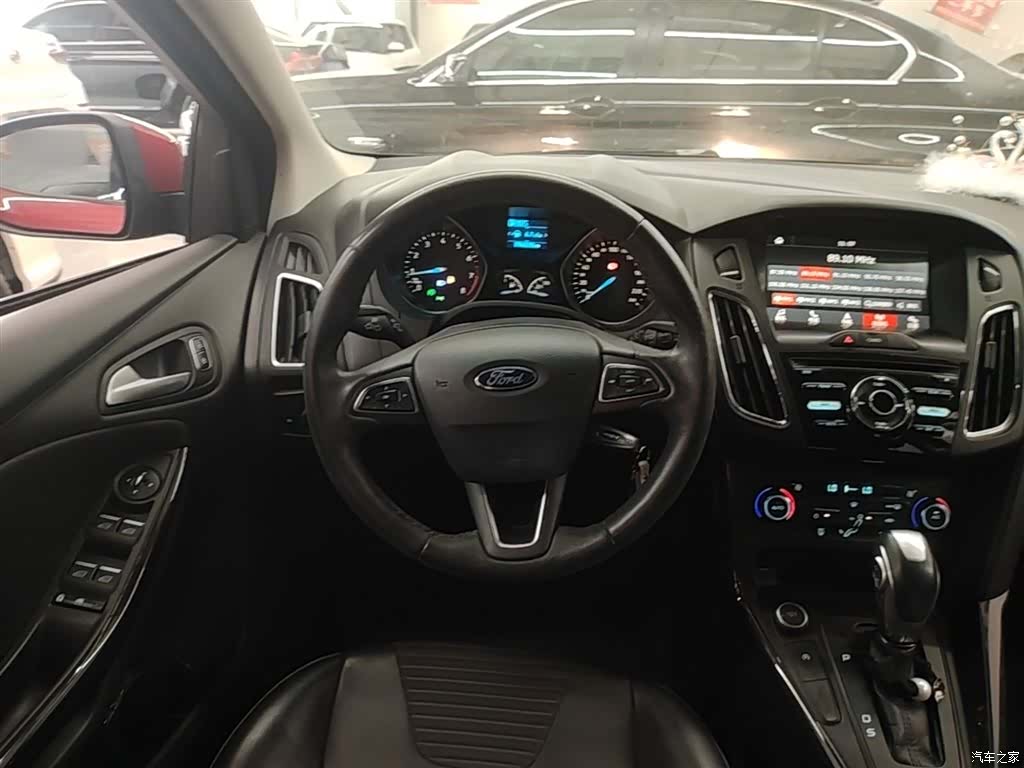 Ford Focus, 2017 11