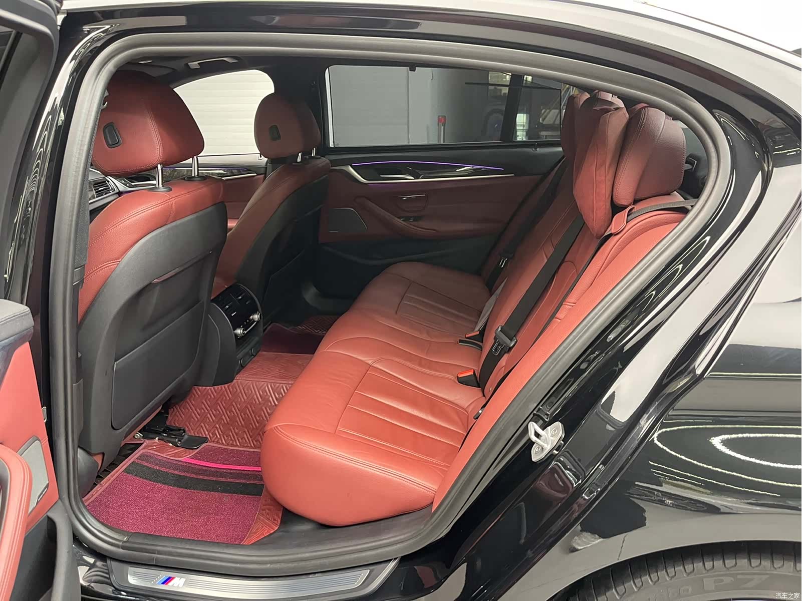 BMW 5 Series, 2019 11