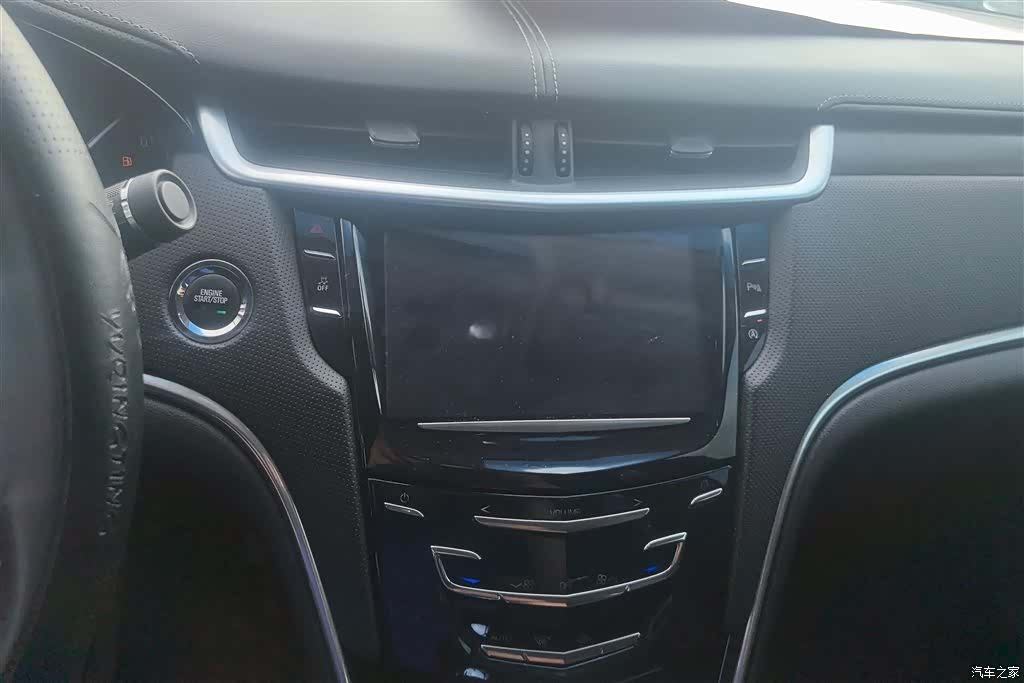 Cadillac XTS, 2019 13