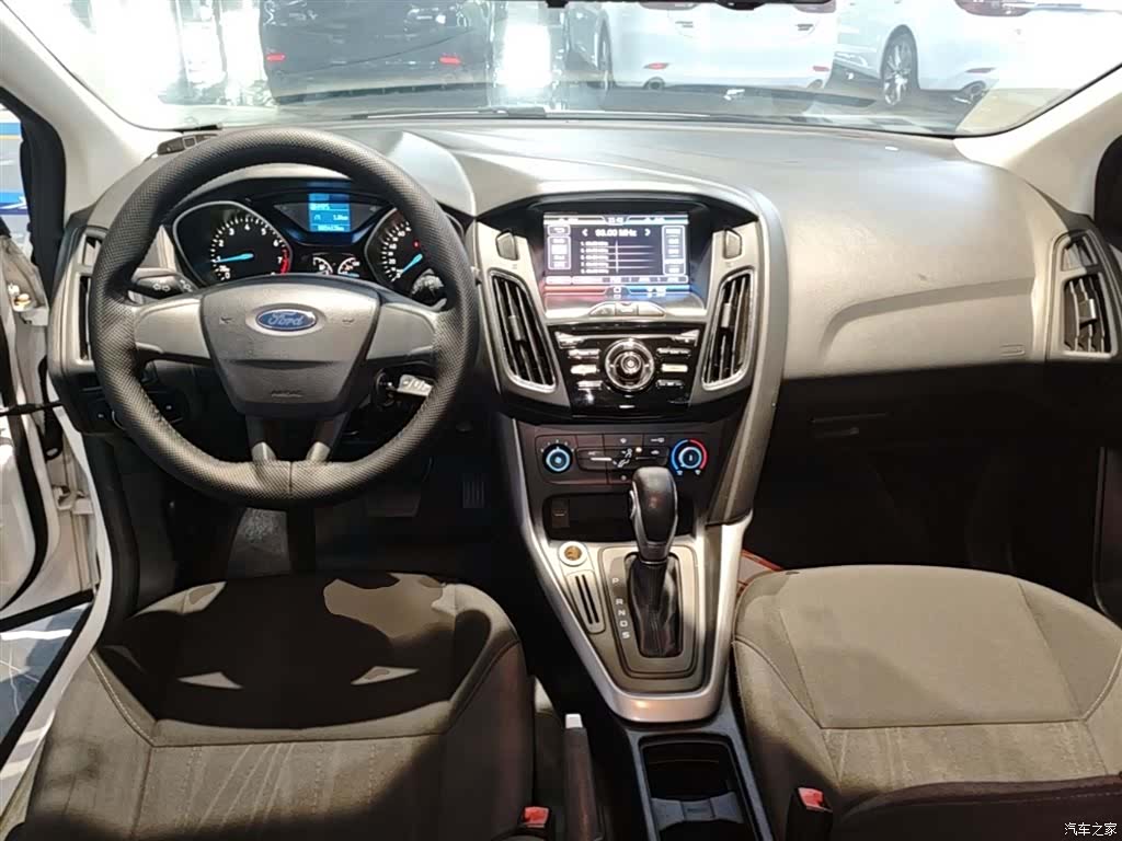 Ford Focus, 2016 10