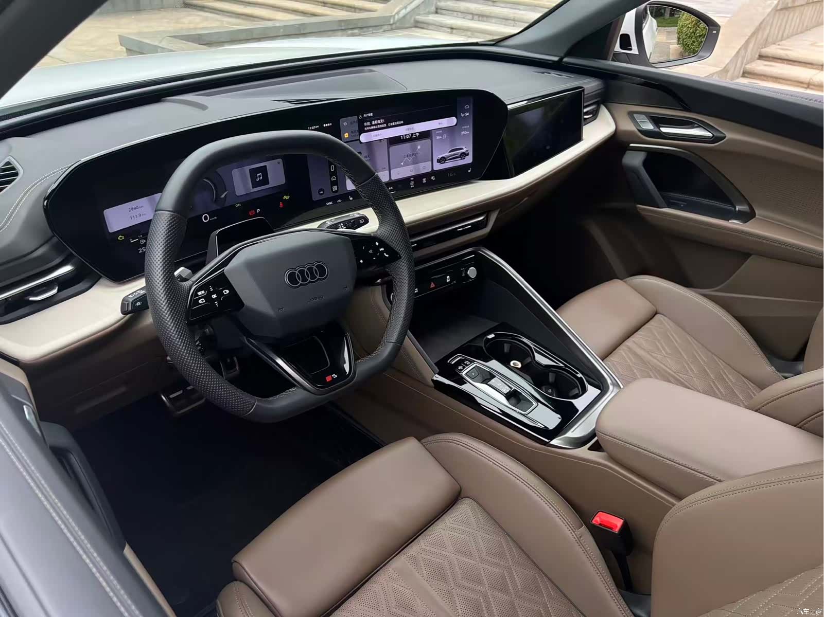 Audi Q5L, 2025 6