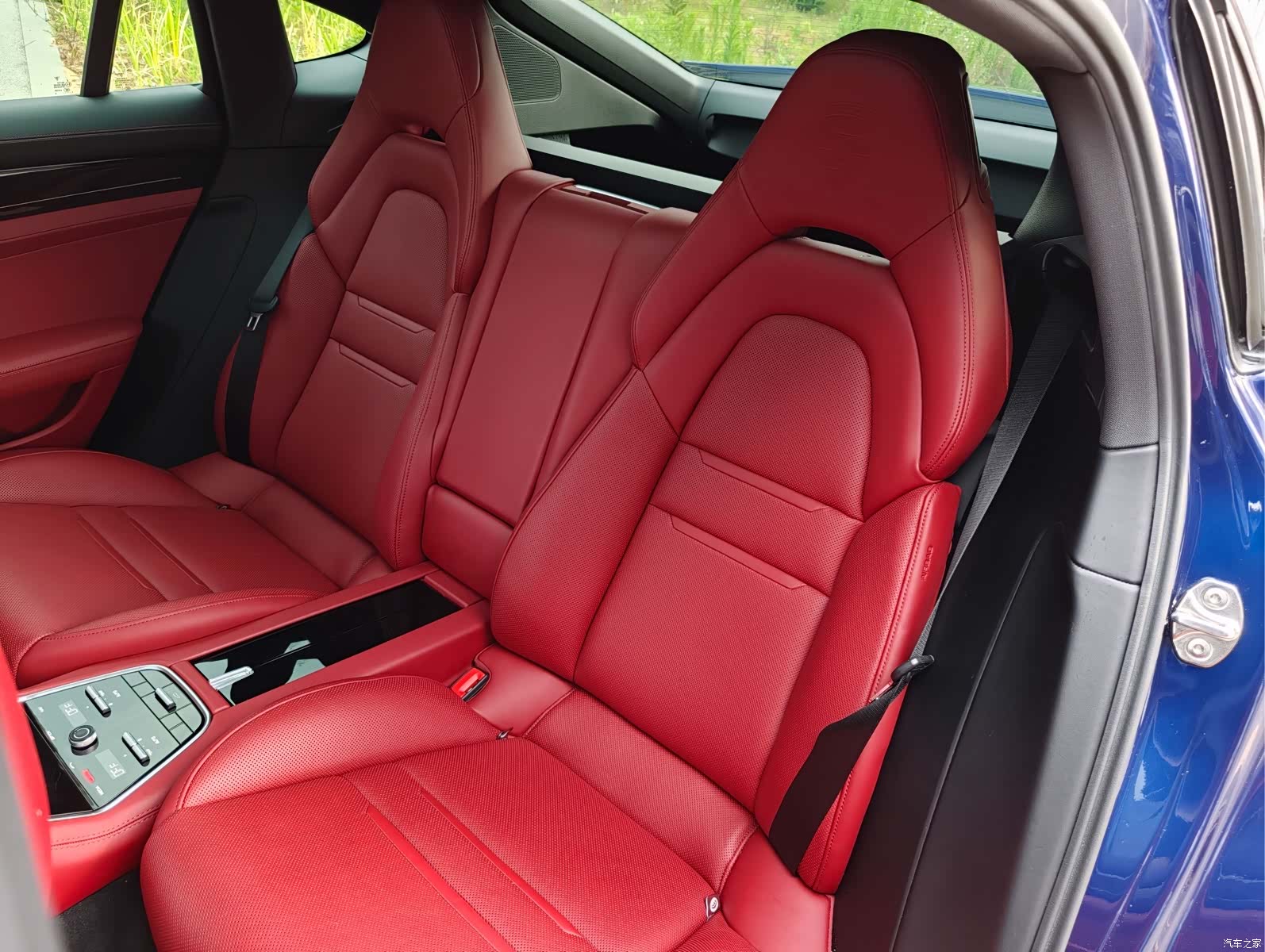 Porsche Panamera, 2020 11