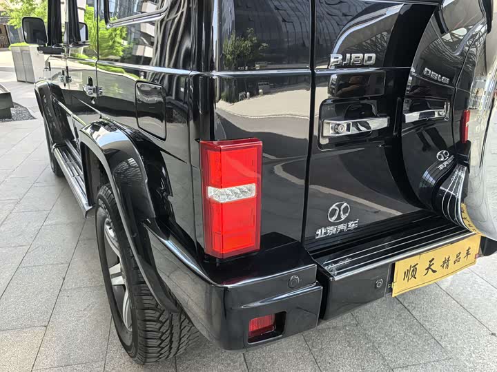BAIC Off-road BJ80 2016 2.3T АКПП Premium ban