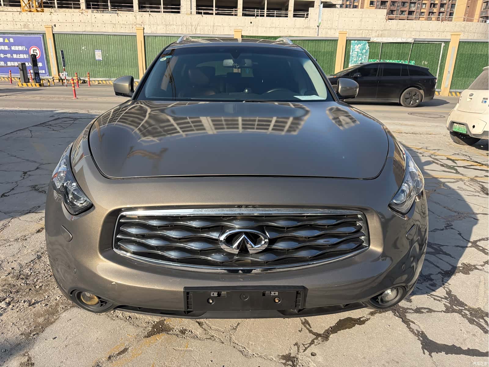 Infiniti FX35, 2011 2