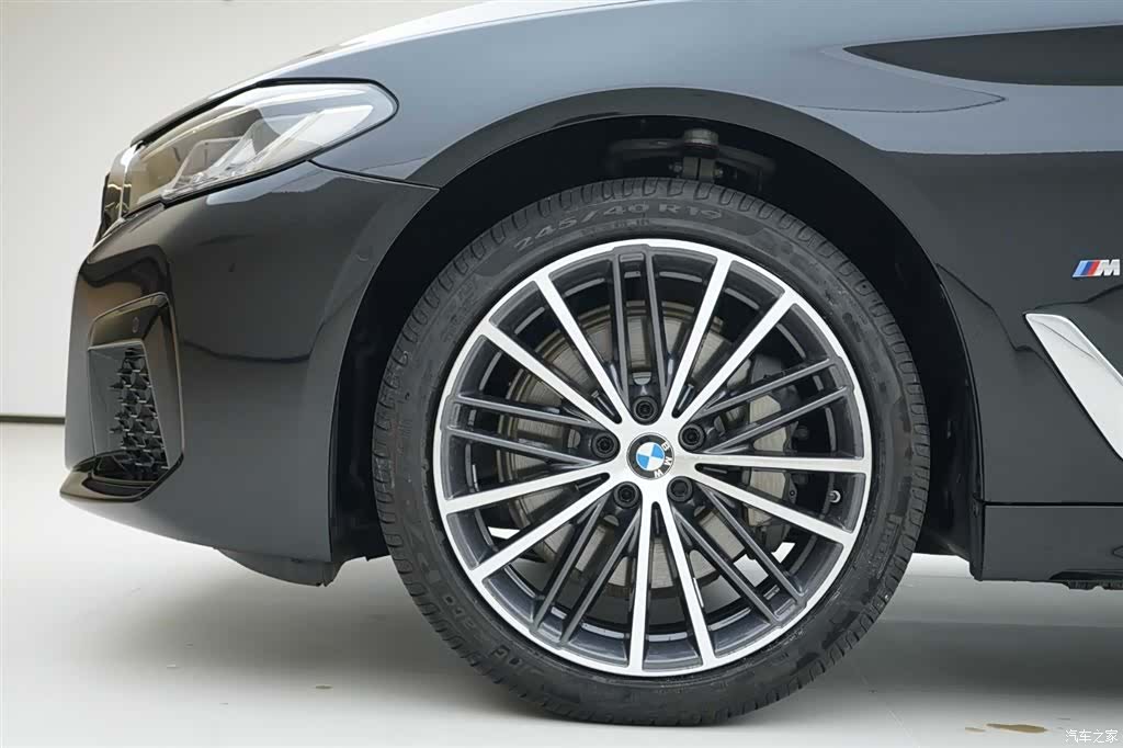 BMW 5 Series, 2024 10