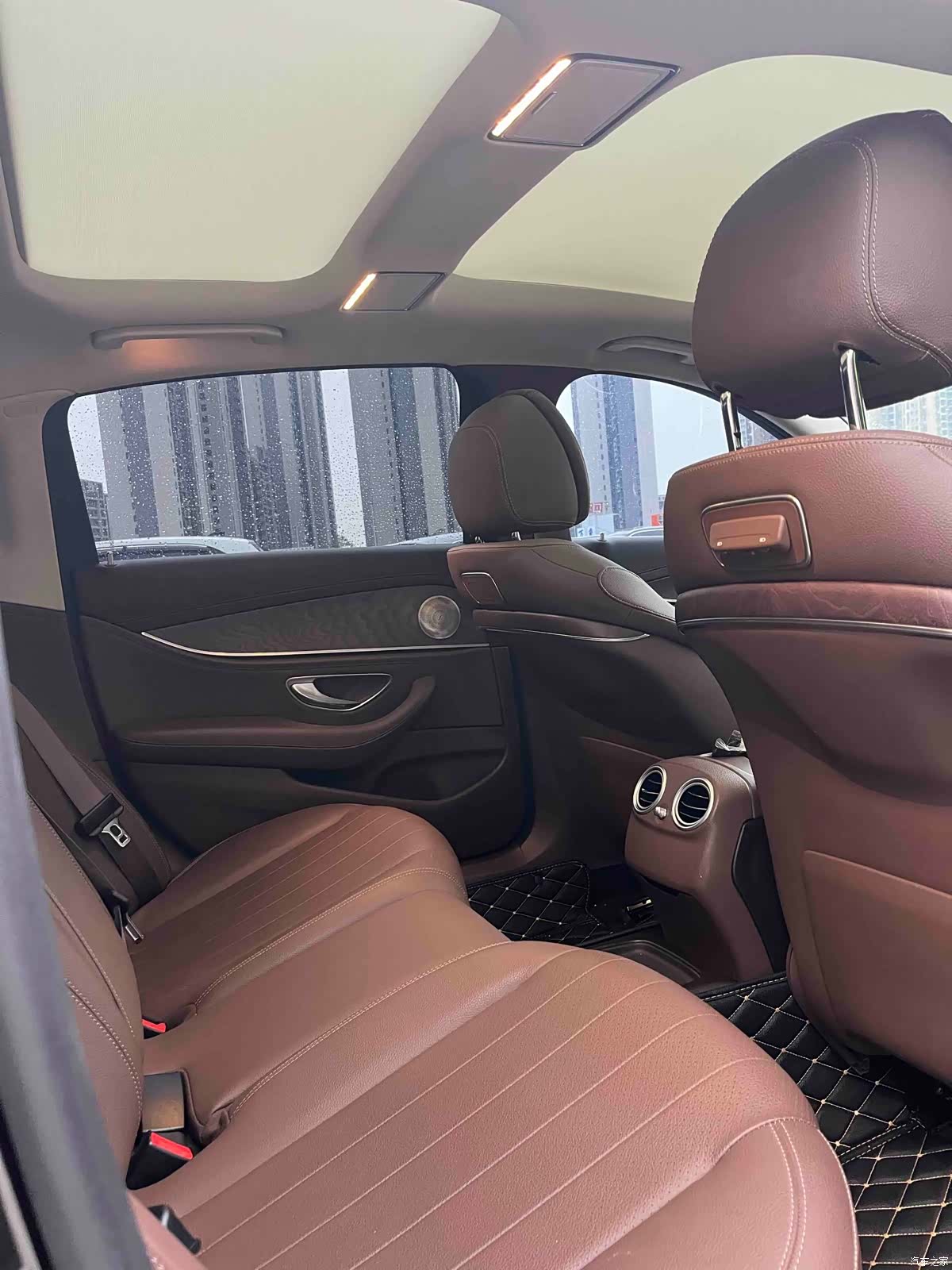 Mercedes-Benz E-Class, 2020 15