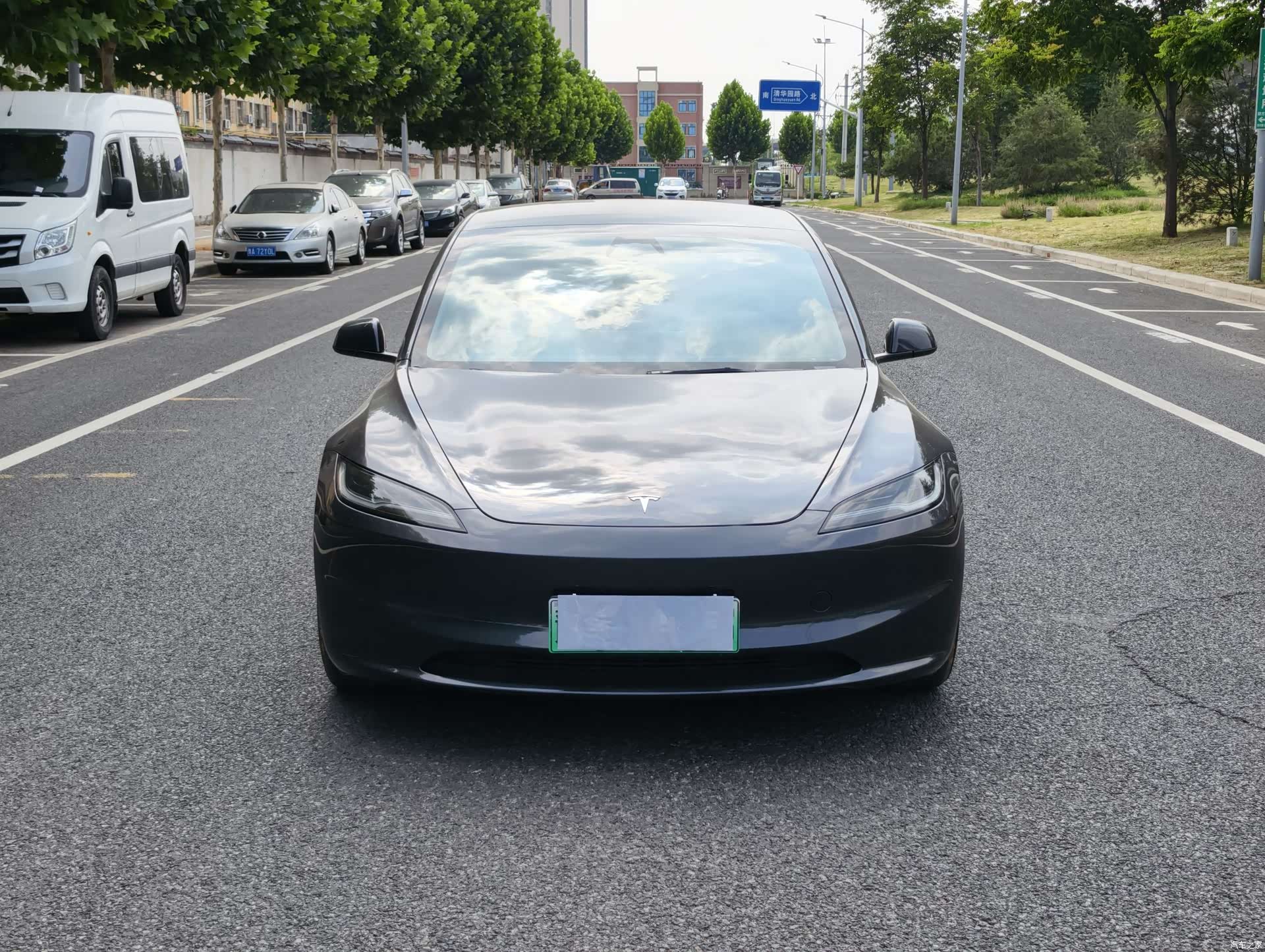 Tesla Model 3, 2025 2