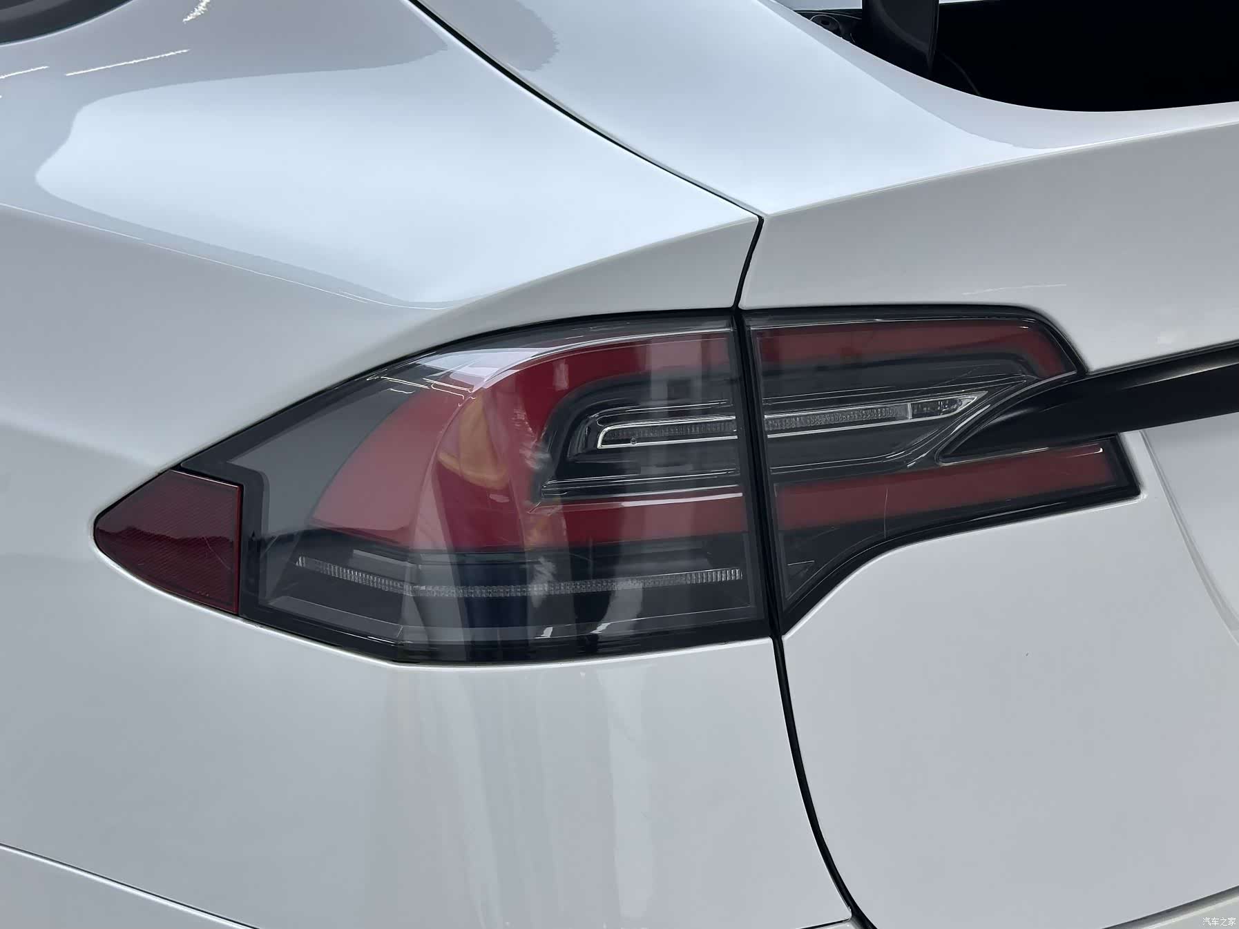 Tesla Model X, 2017 11