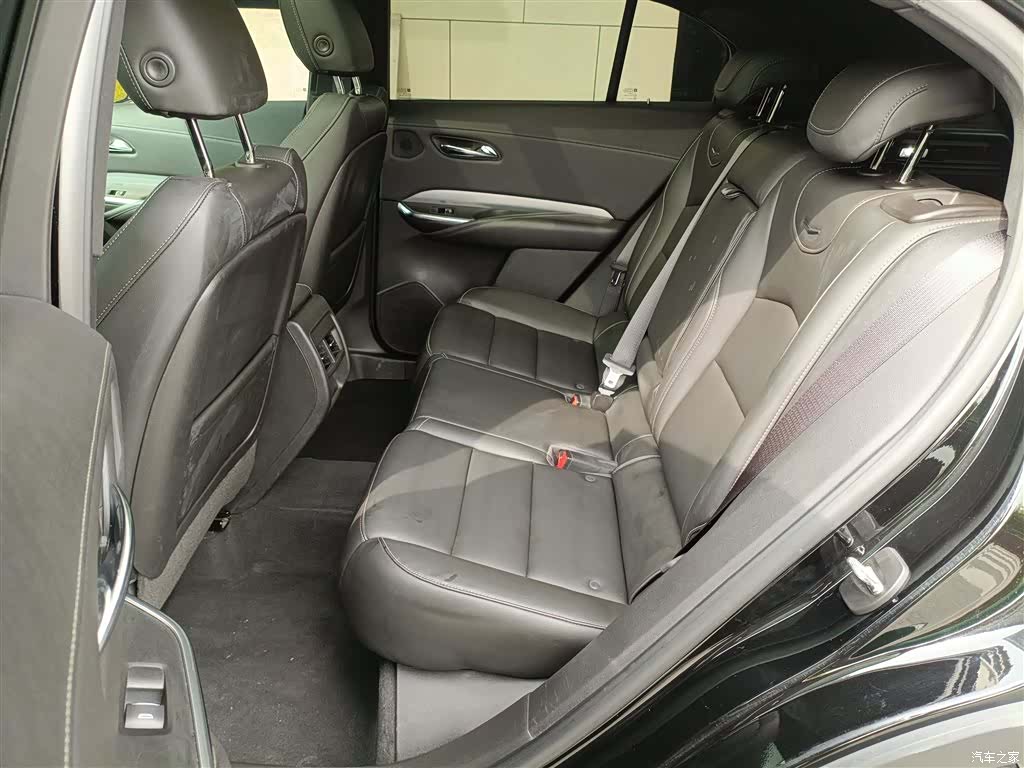 Cadillac XT4, 2020 13