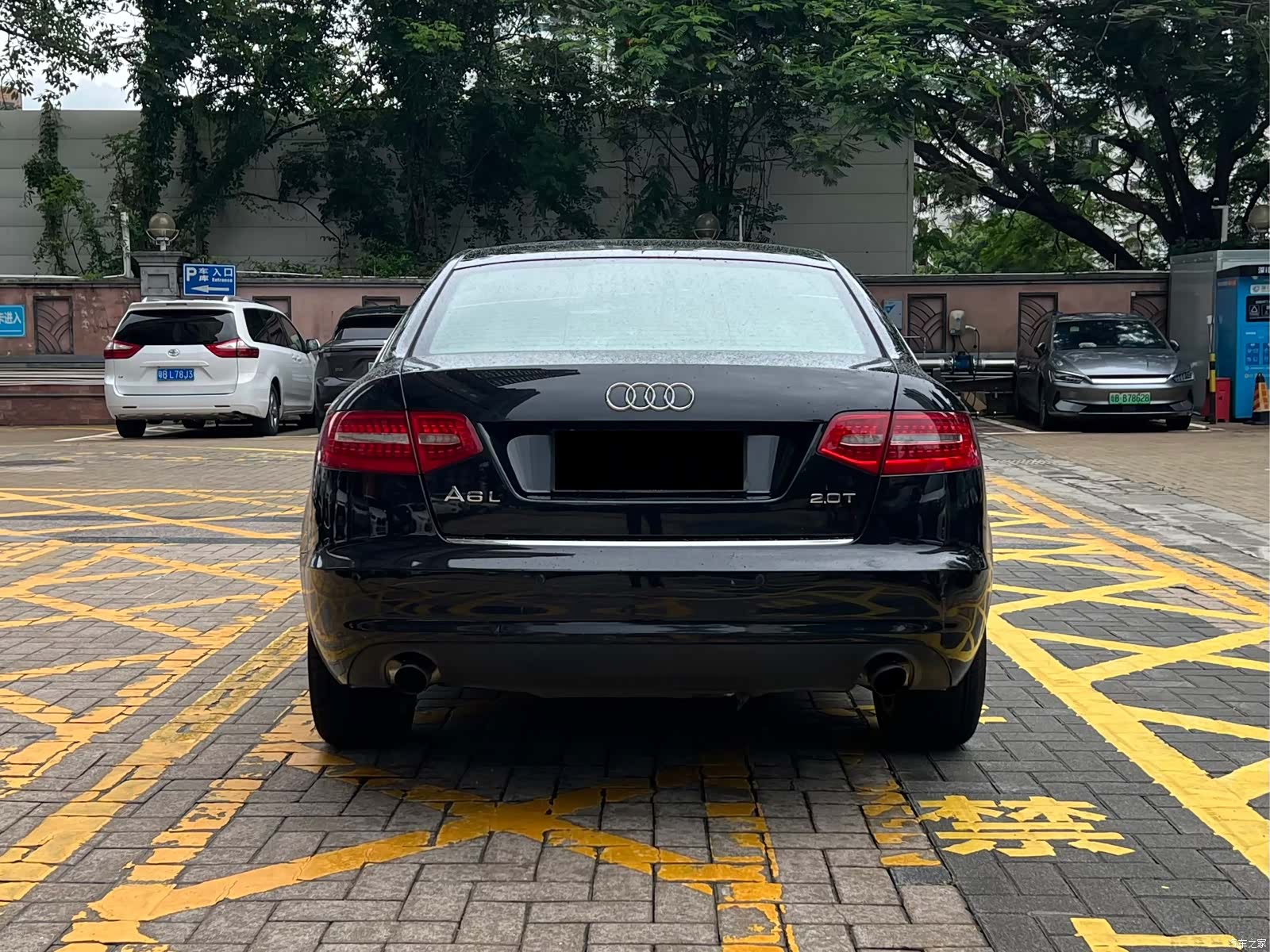 Audi A6L, 2010 10