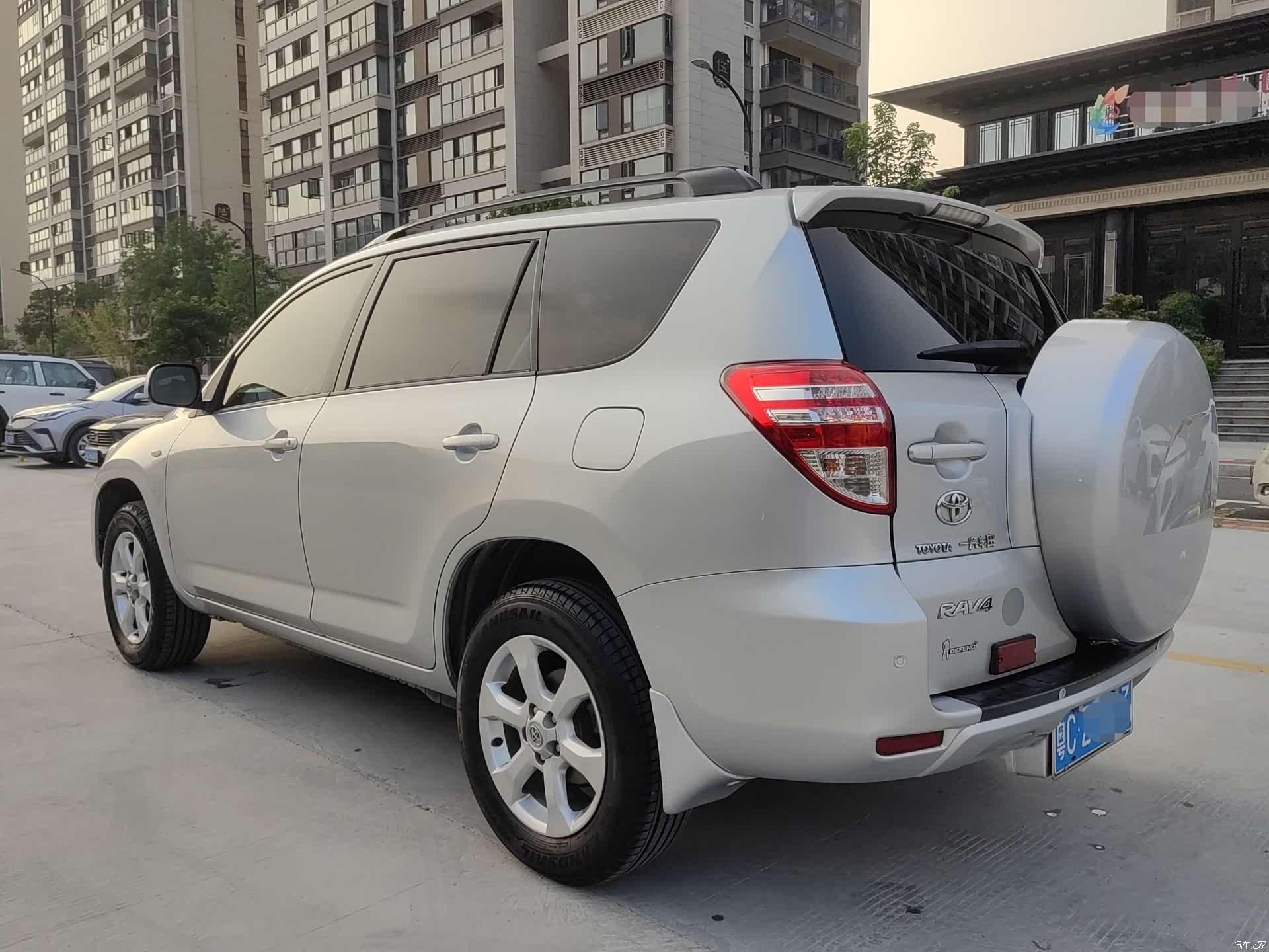 Toyota RAV4, 2012 12