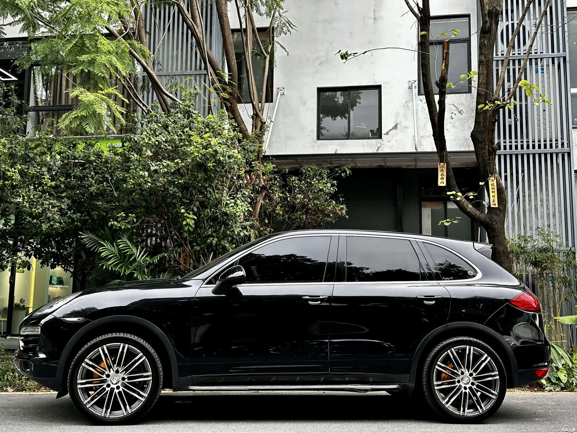 Porsche Cayenne, 2011 3