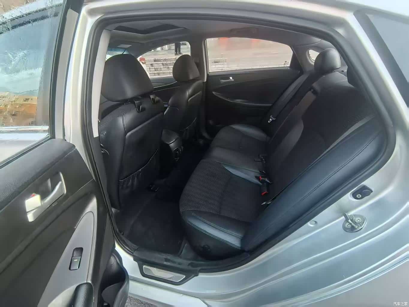 Hyundai Sonata, 2012 9