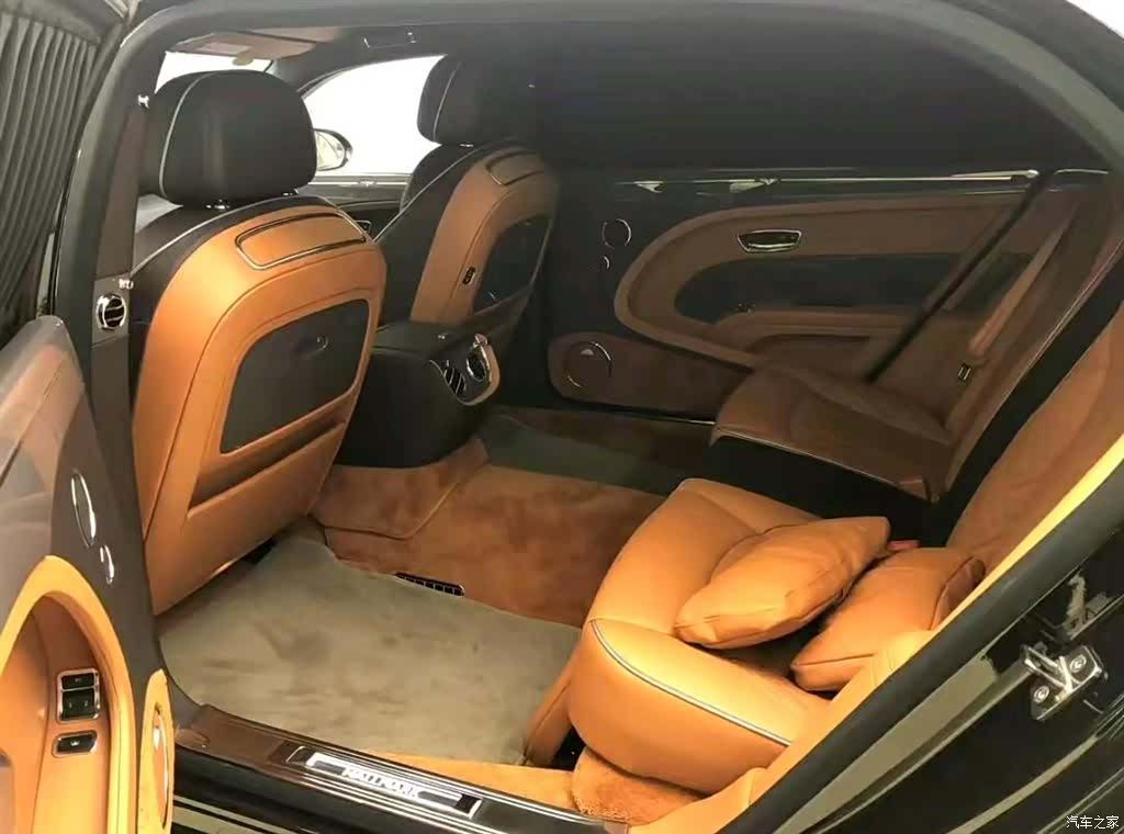 Bentley Mulsanne, 2018 4
