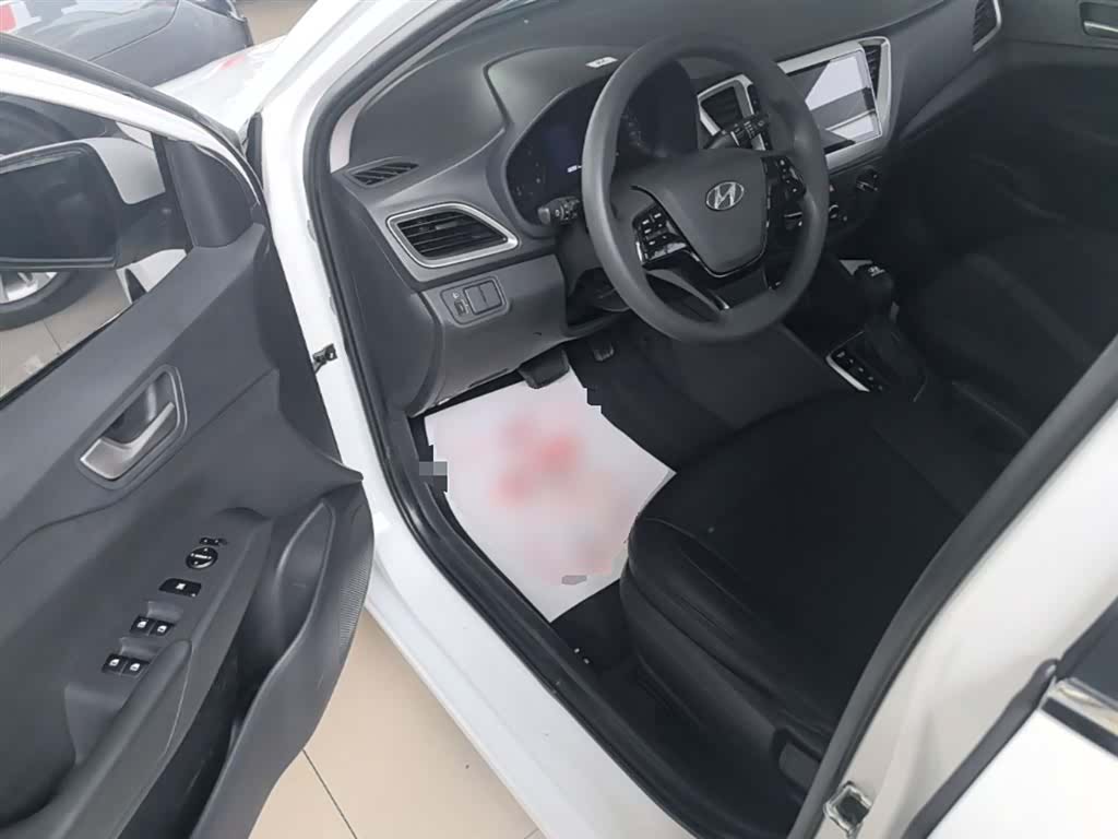 Hyundai GLS, 2017 16