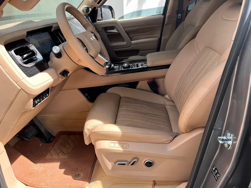 Beijing BJ60 Thunder