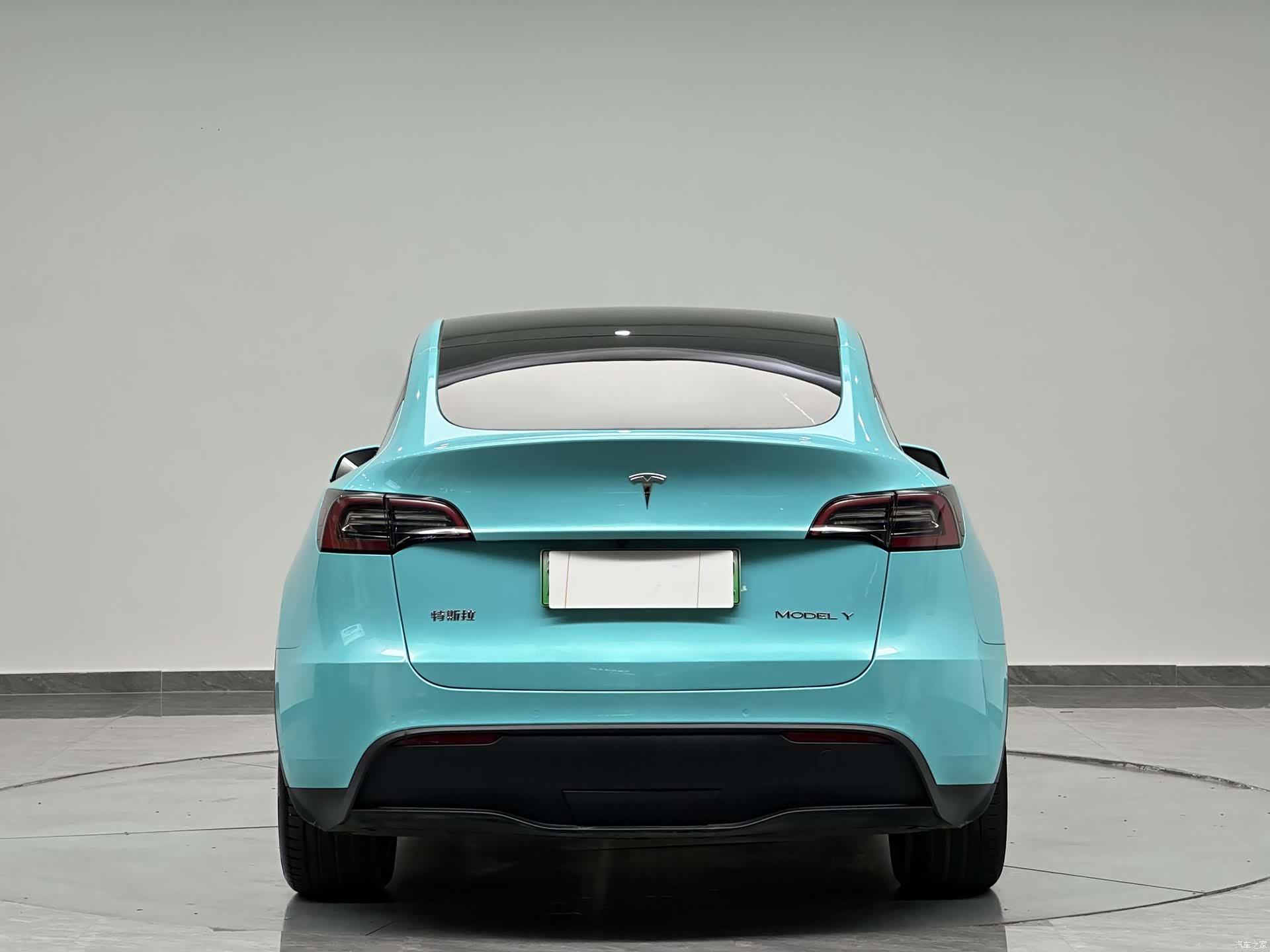 Tesla Model Y, 2023 7