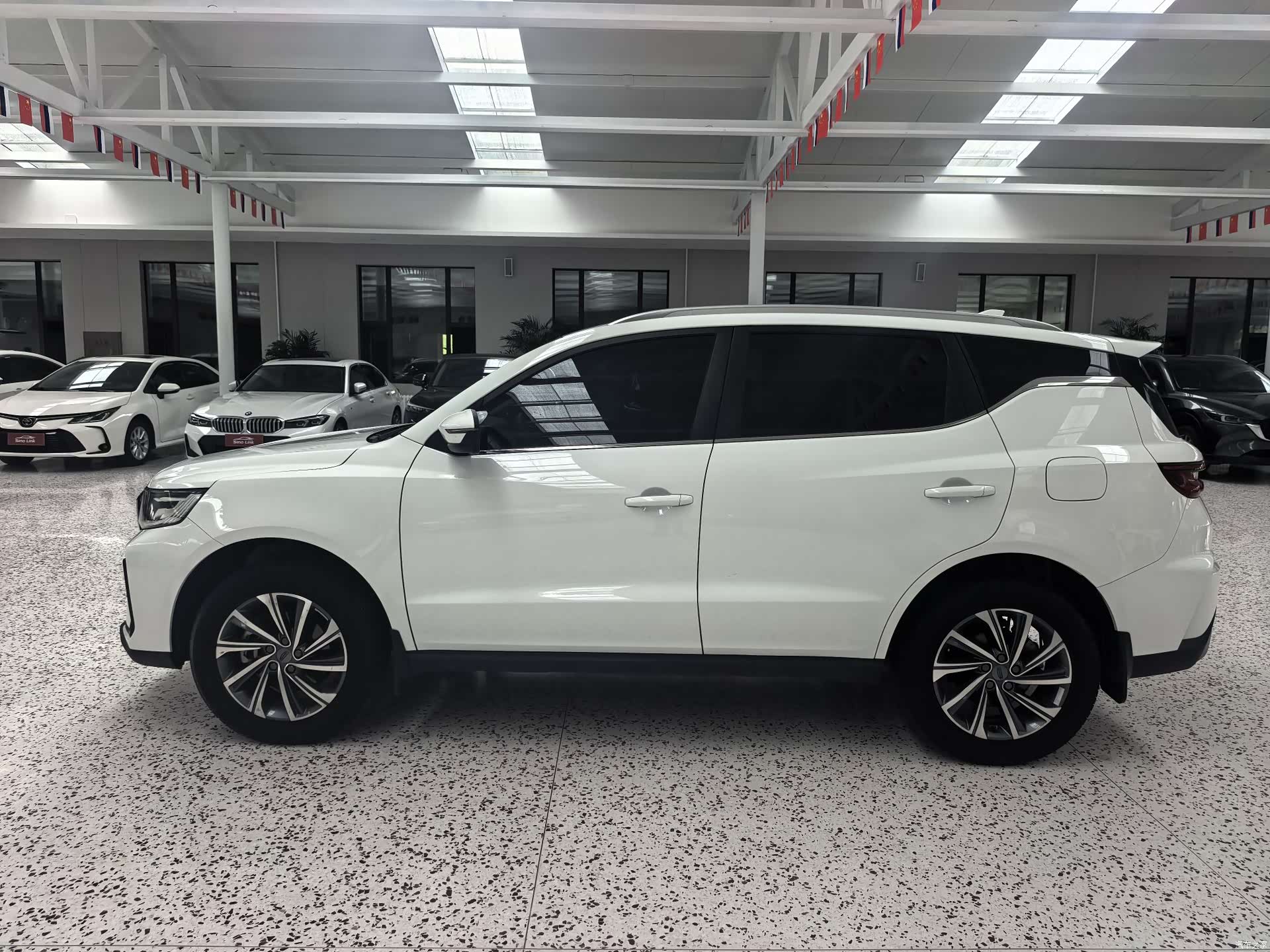 Geely X6, 2023 3