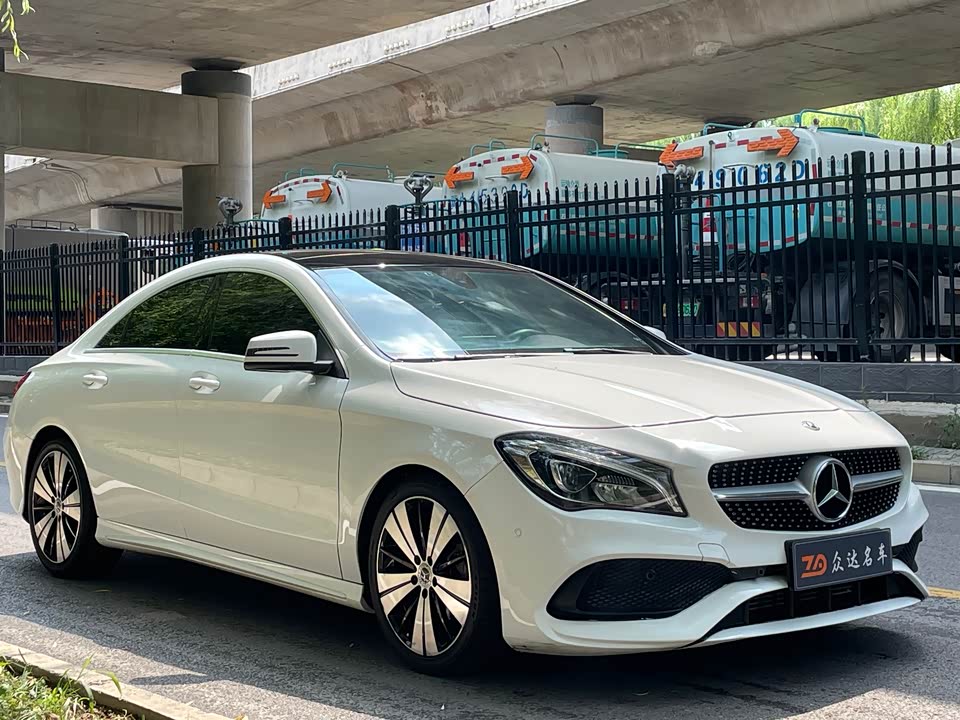 Mercedes-Benz CLA