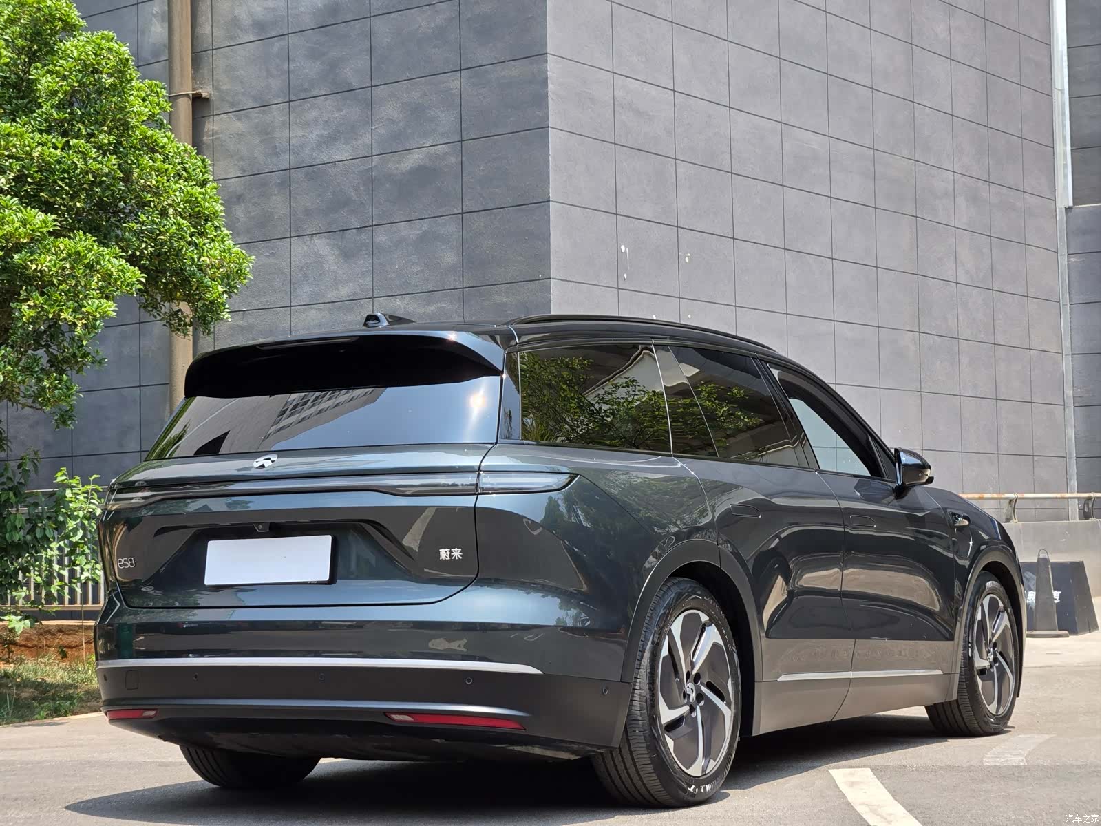 NIO ES8, 2025 7