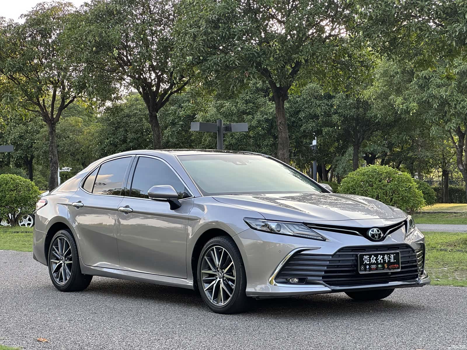 Toyota Camry, 2023 3