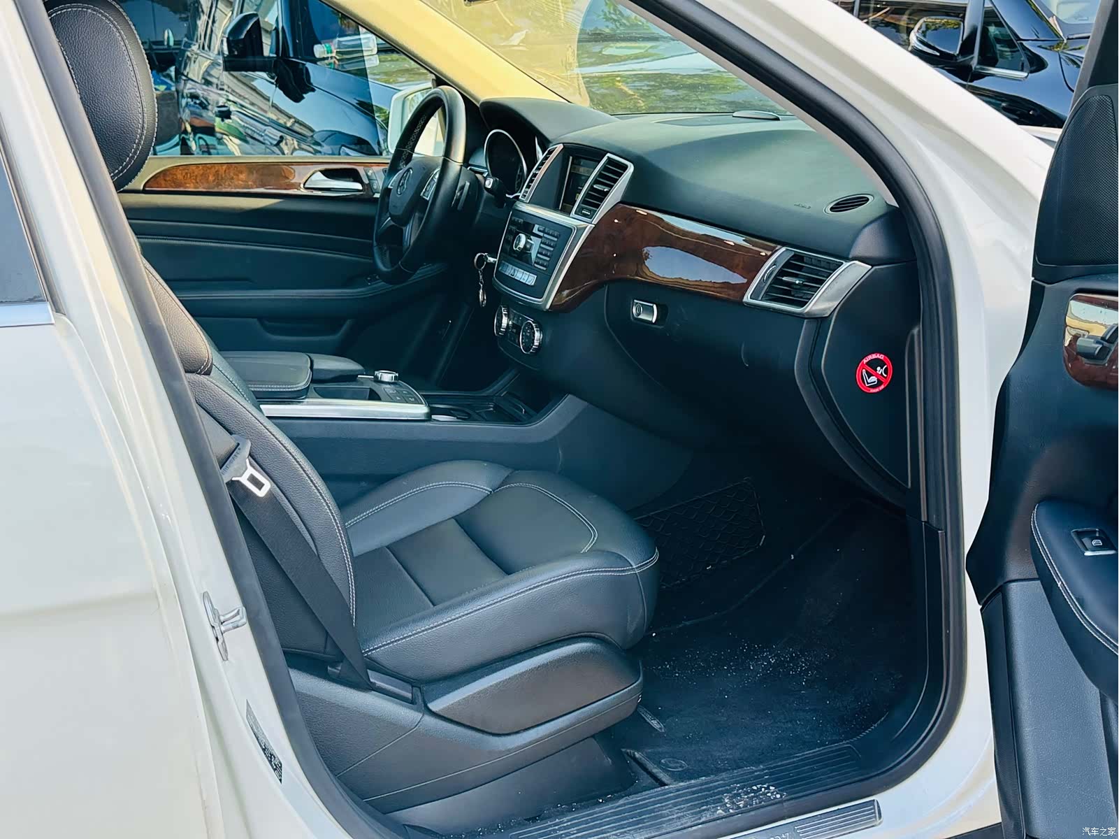 Mercedes-Benz M-Class, 2012 22