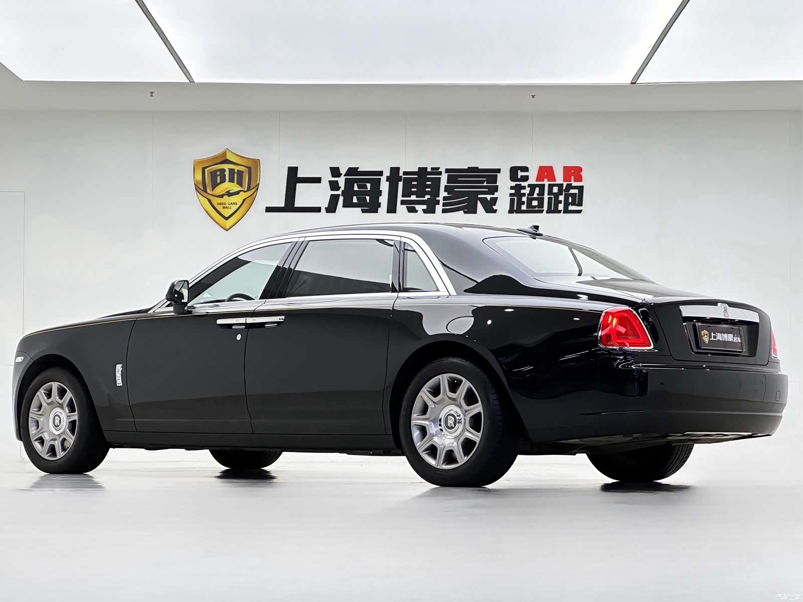 Rolls-Royce Ghost, 2016 4