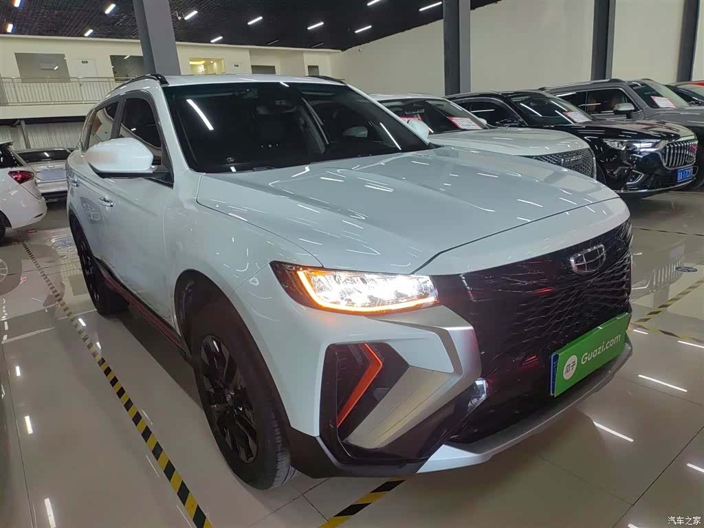 Geely Boyue, 2022 4