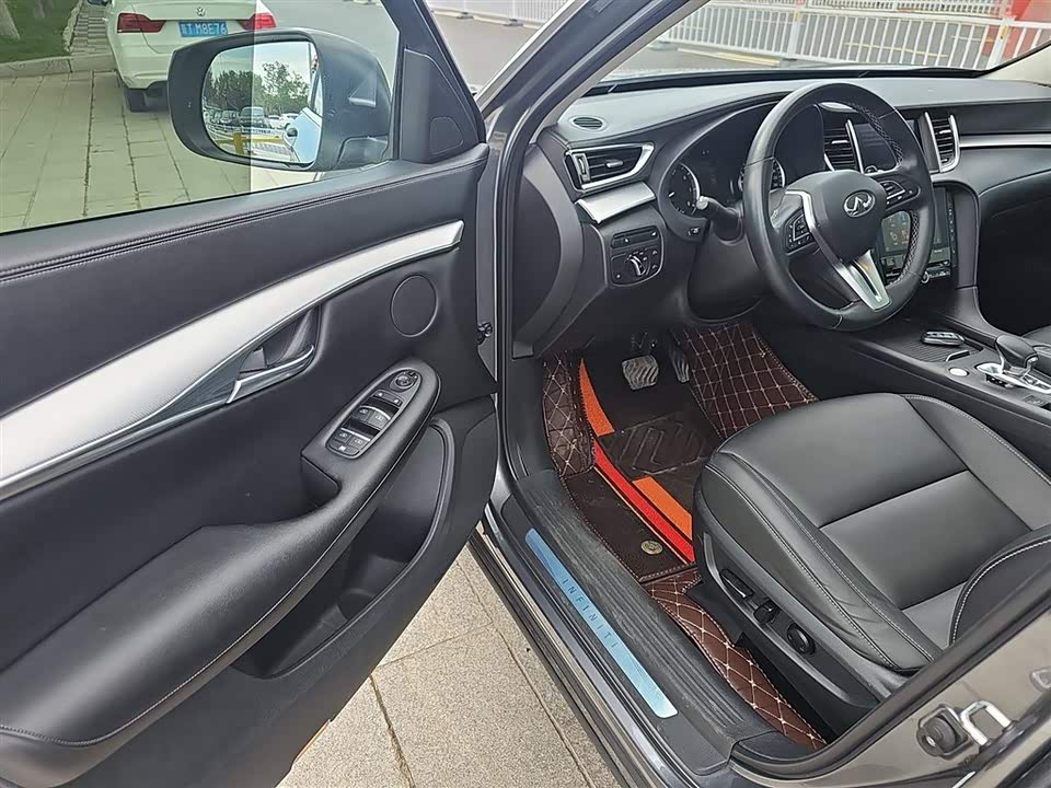 Infiniti QX50