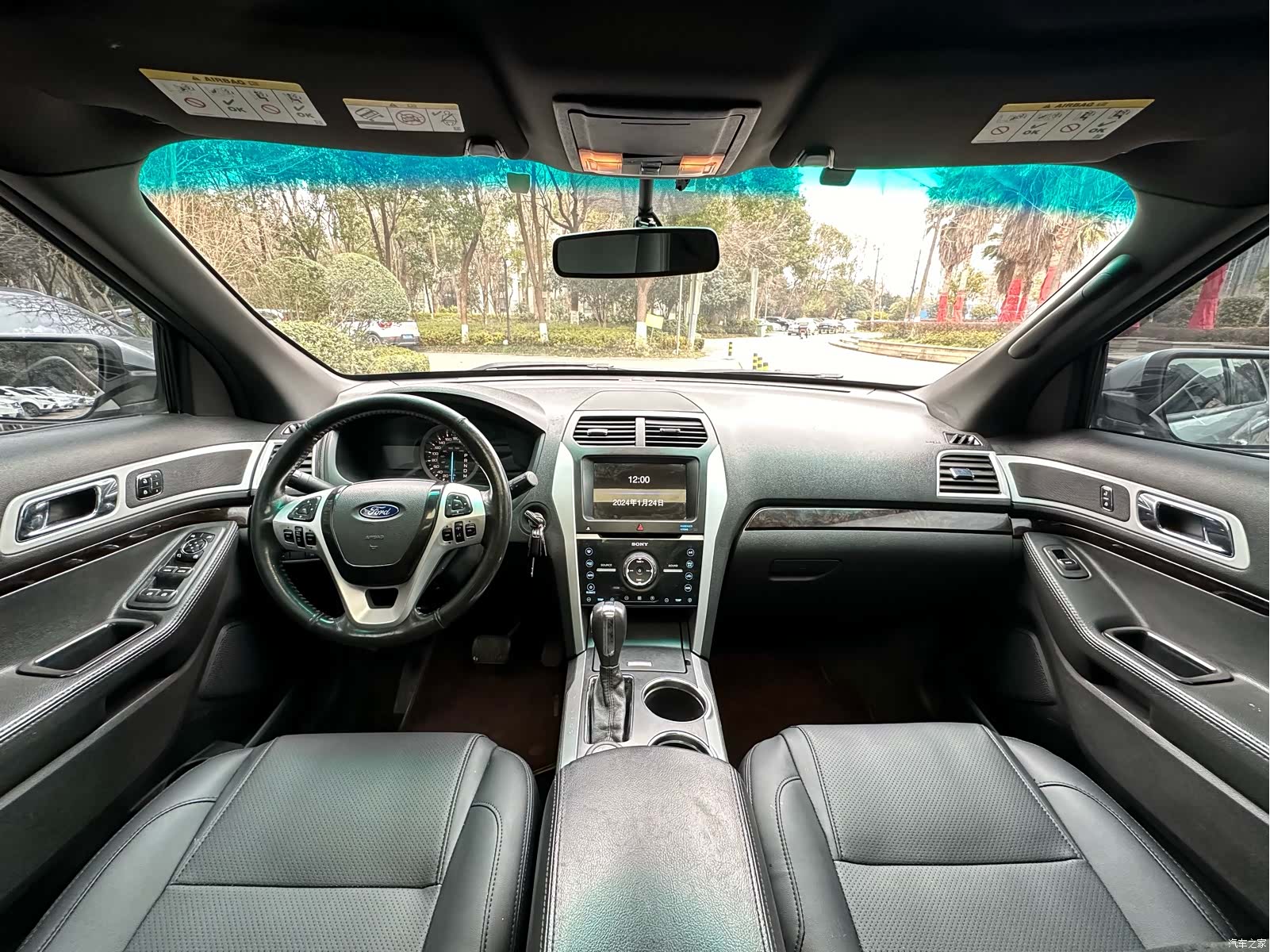 Ford Explorer, 2013 9
