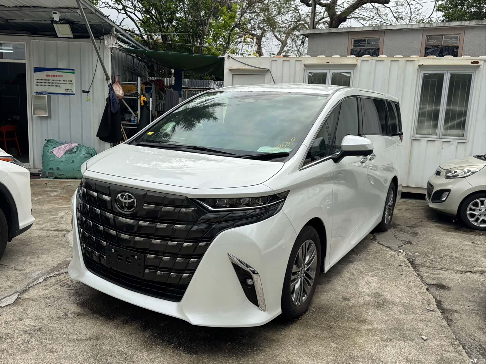 Toyota Alphard, 2026 2