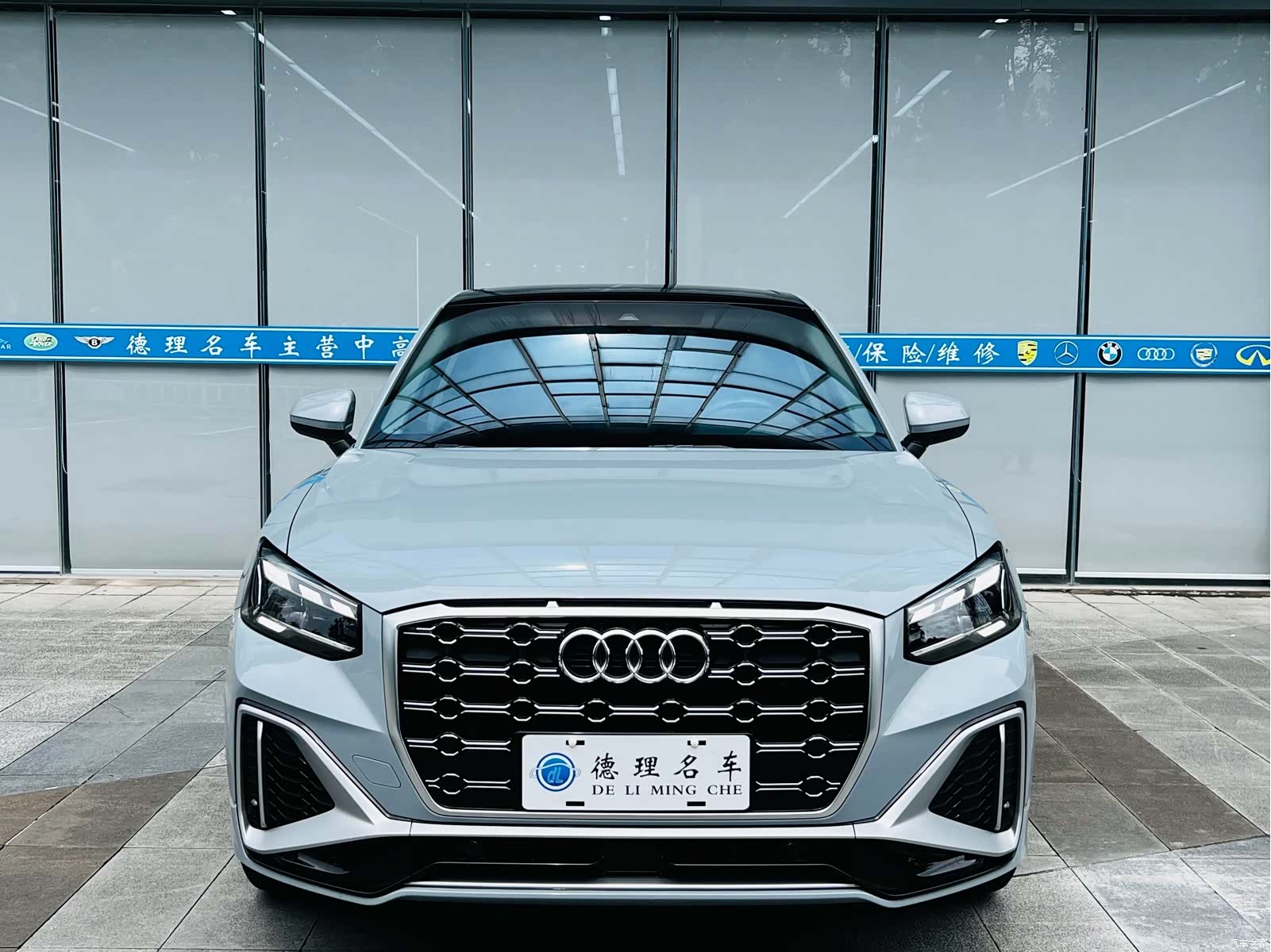 Audi Q2L, 2023 2