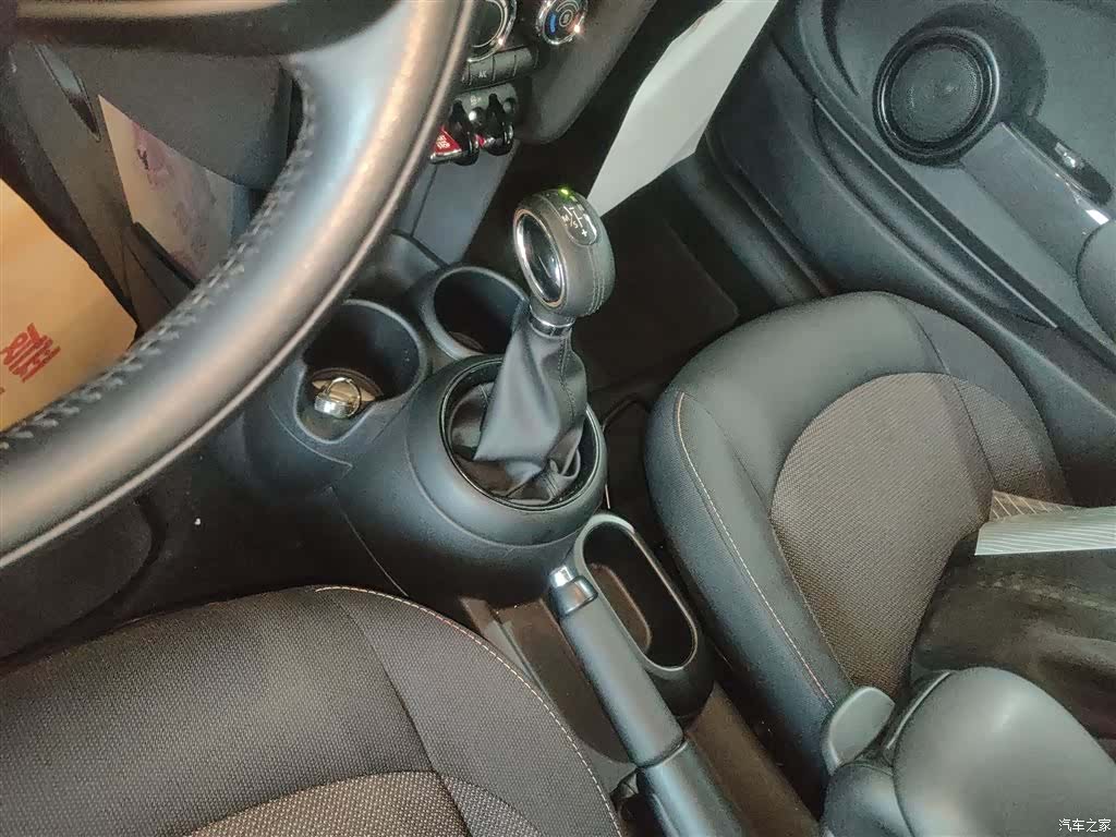 Mini ONE, 2015 14
