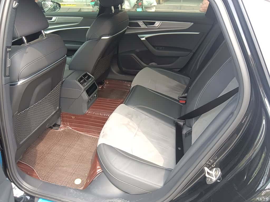 Audi A6L, 2024 13