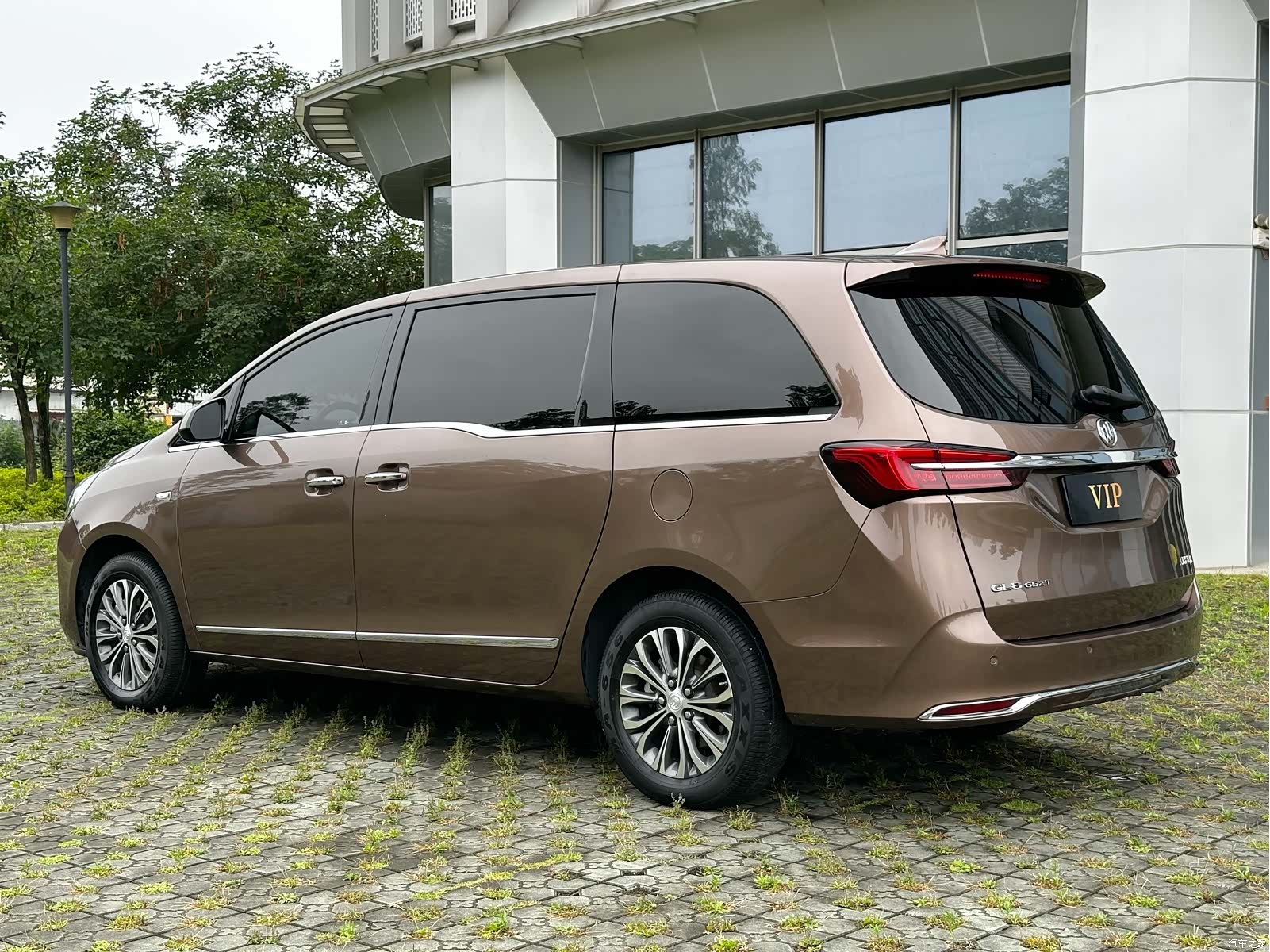 Buick GL8, 2020 6