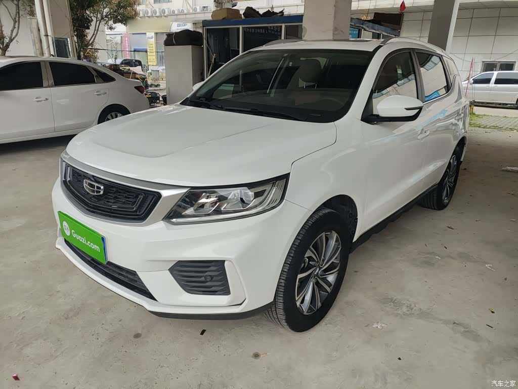 Geely X6, 2021 1