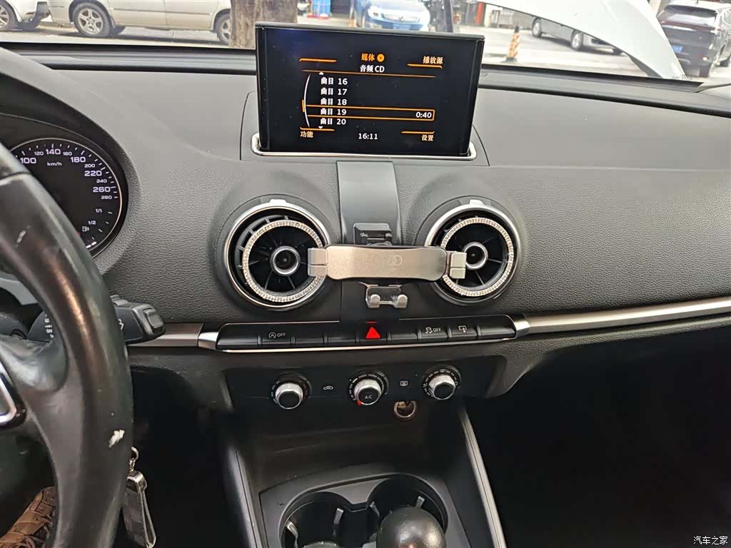 Audi A3, 2017 все фото